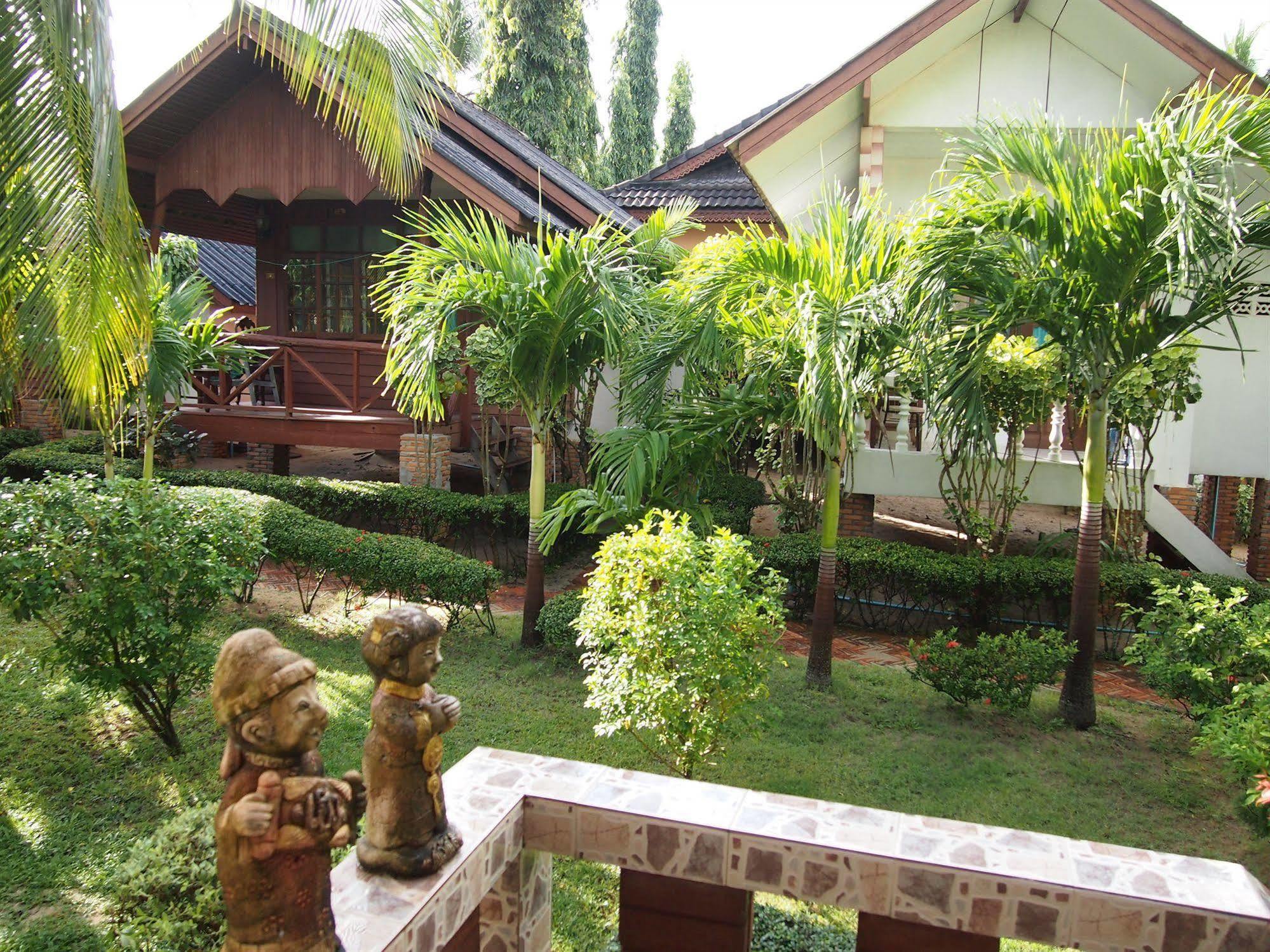 Palm Point Village Hotel