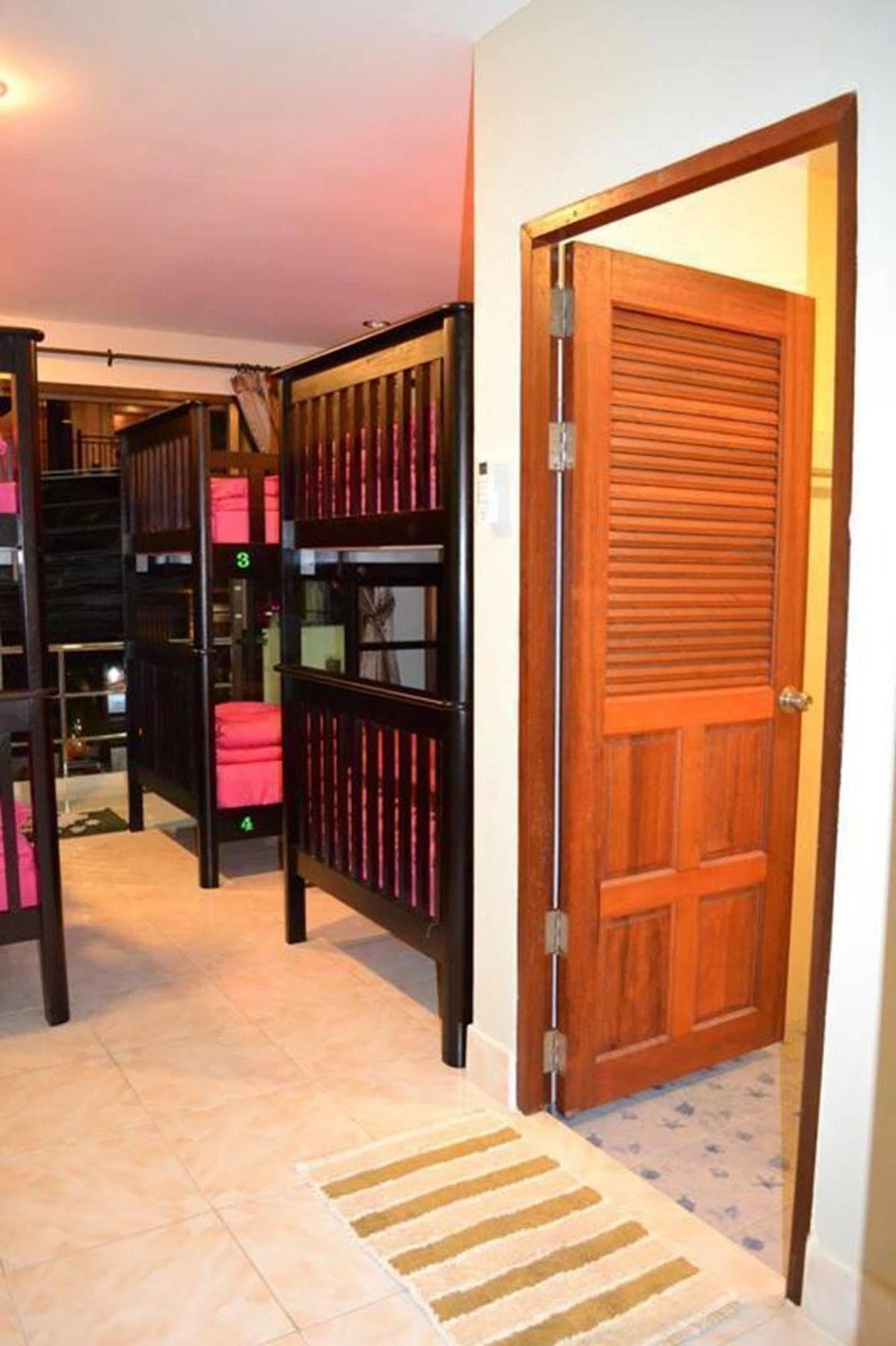 Baan Smile Place Albergue *