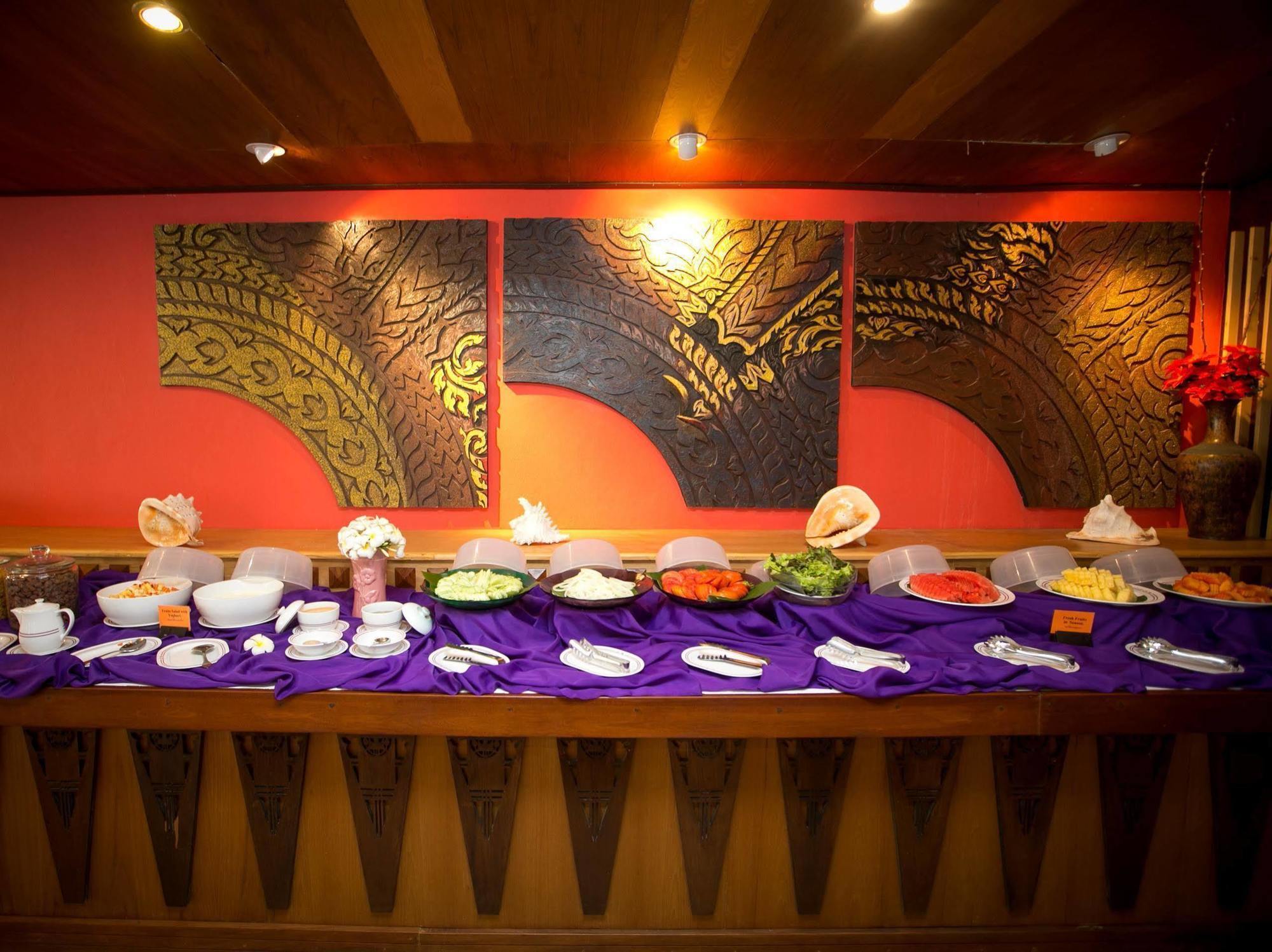 Resort Thai Ayodhya And