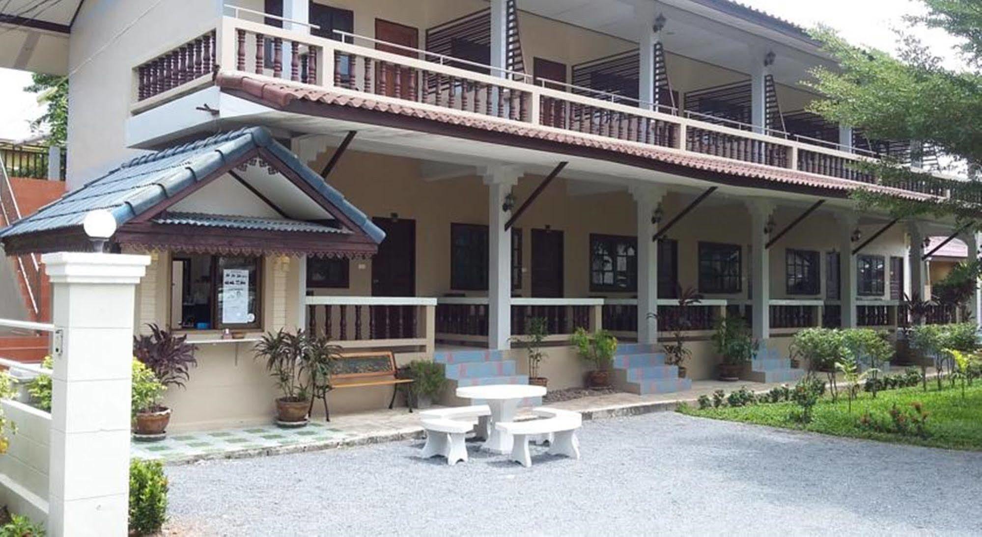 Samui Seabreeze Place 3* Koh Samui
