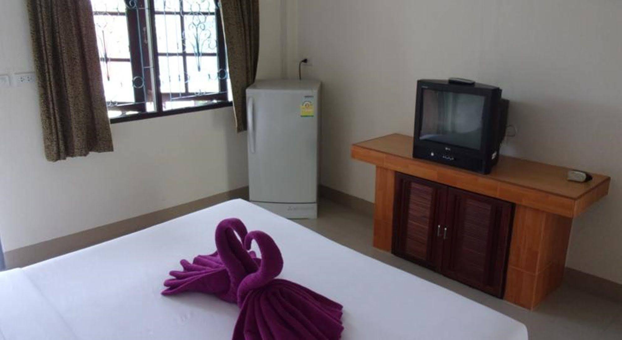 Hotel Samui Seabreeze Place 3*