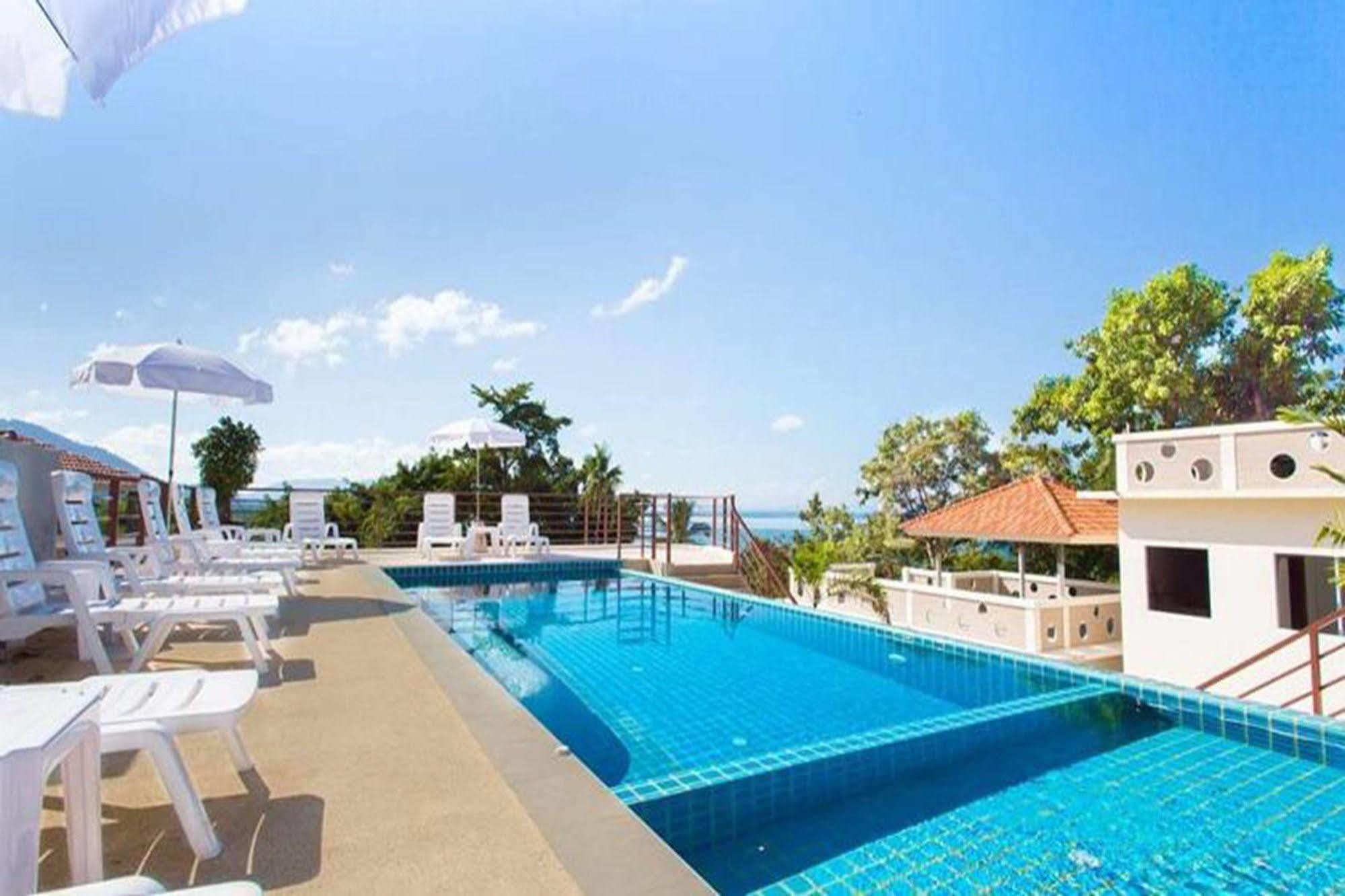 Samui Tree Tops & Pool Pousada Mae Nam