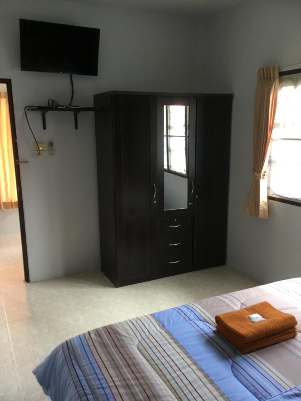 Baan Wasana Lipa Noi