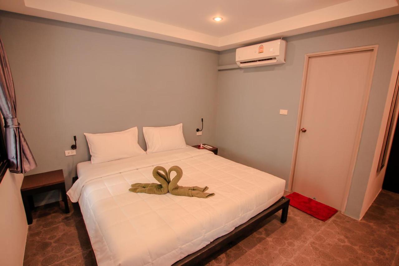 Bandon Bar & (adults Only) Hostel