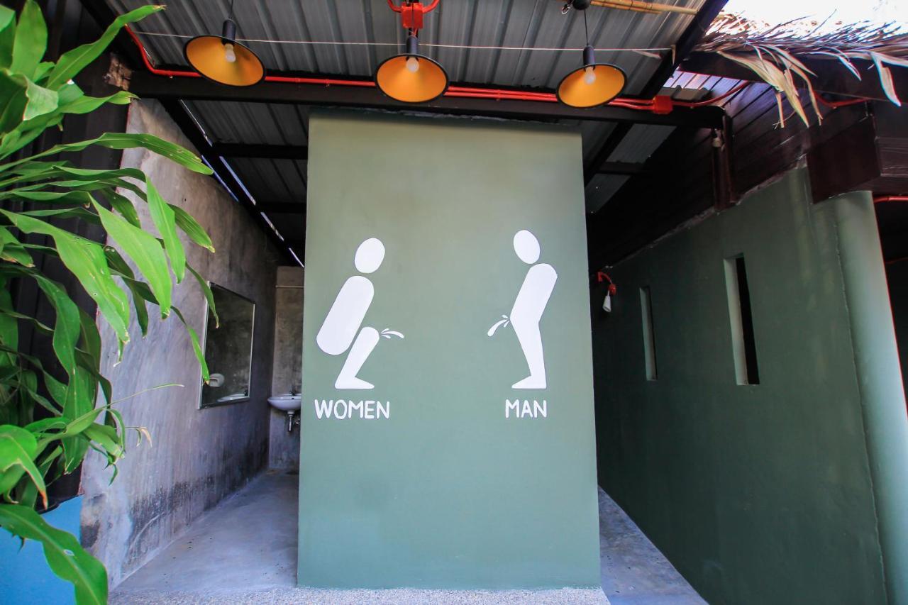 Bandon Bar & (adults Only) Hostel
