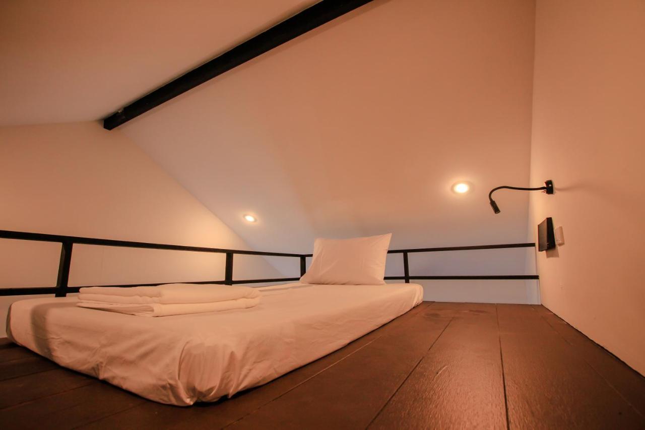 Bandon Bar & (adults Only) Hostel *