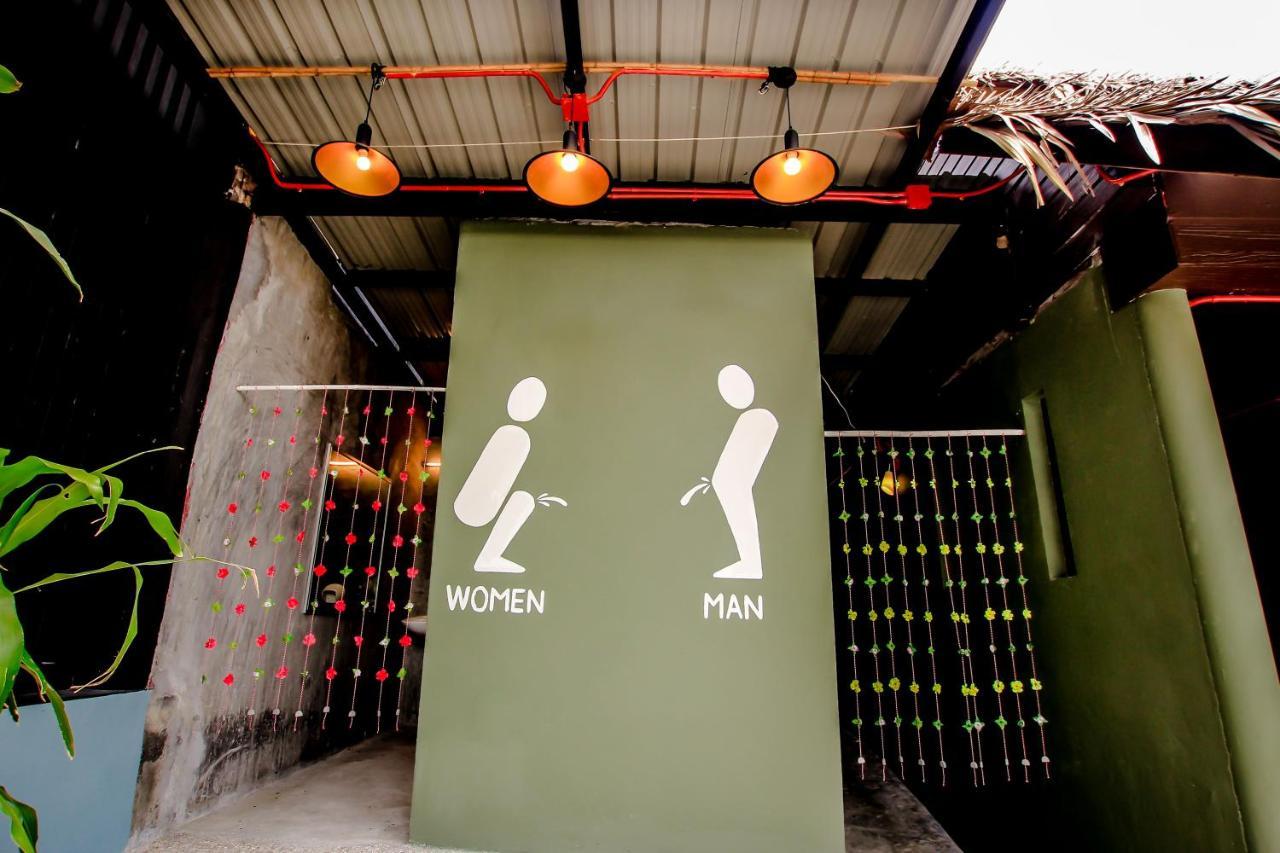 Bandon Bar & (adults Only) Hostel