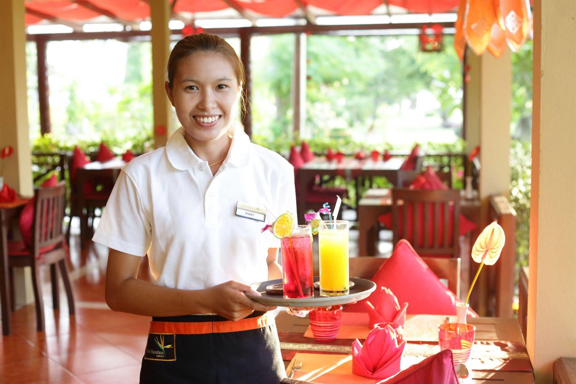 Viva Vacation Lipa Noi