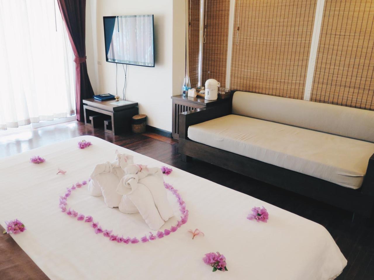 Blue Lagoon 4*