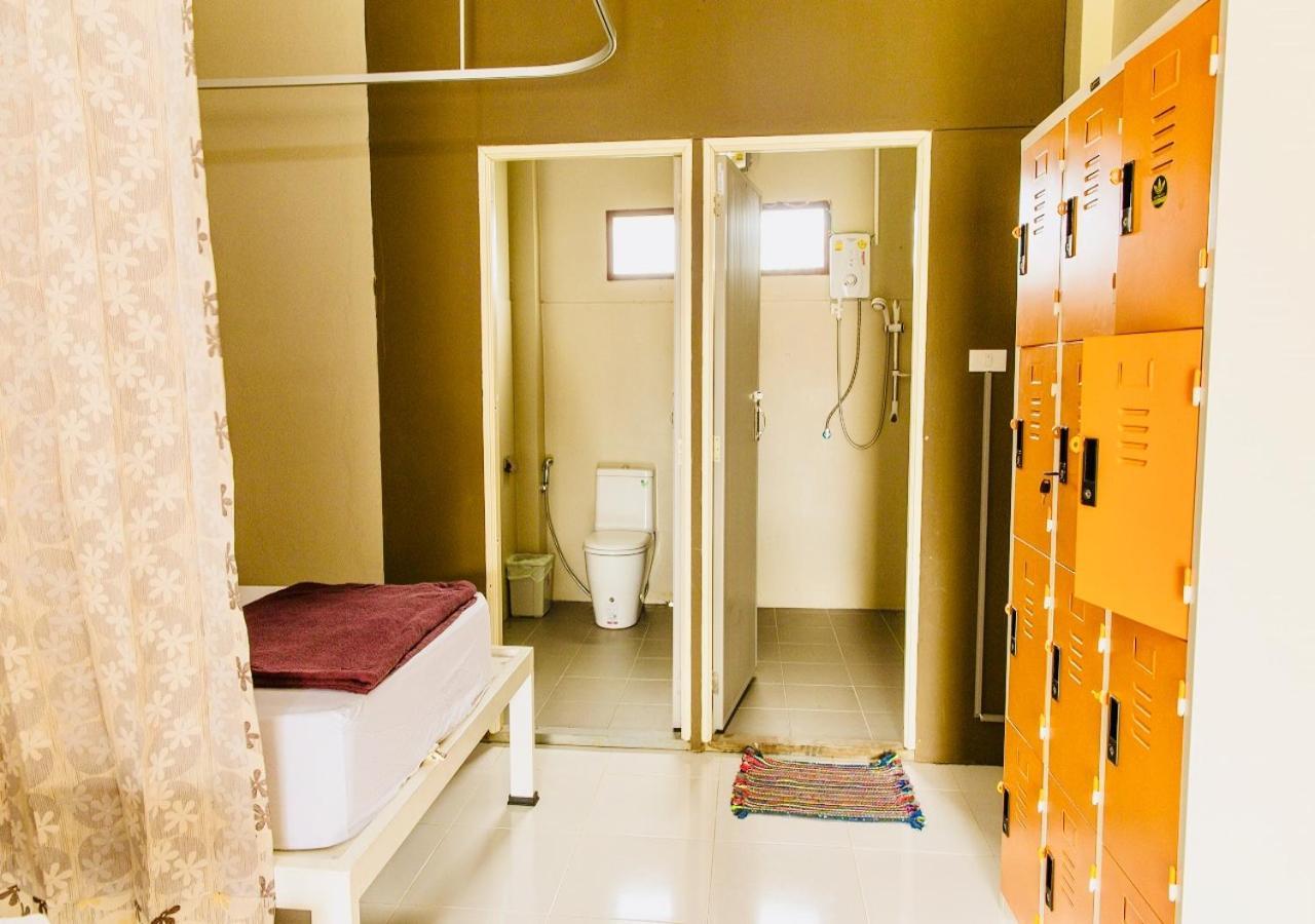 Little Boat Hostel