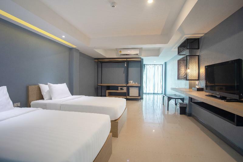 Nora Lakeview Hotel
