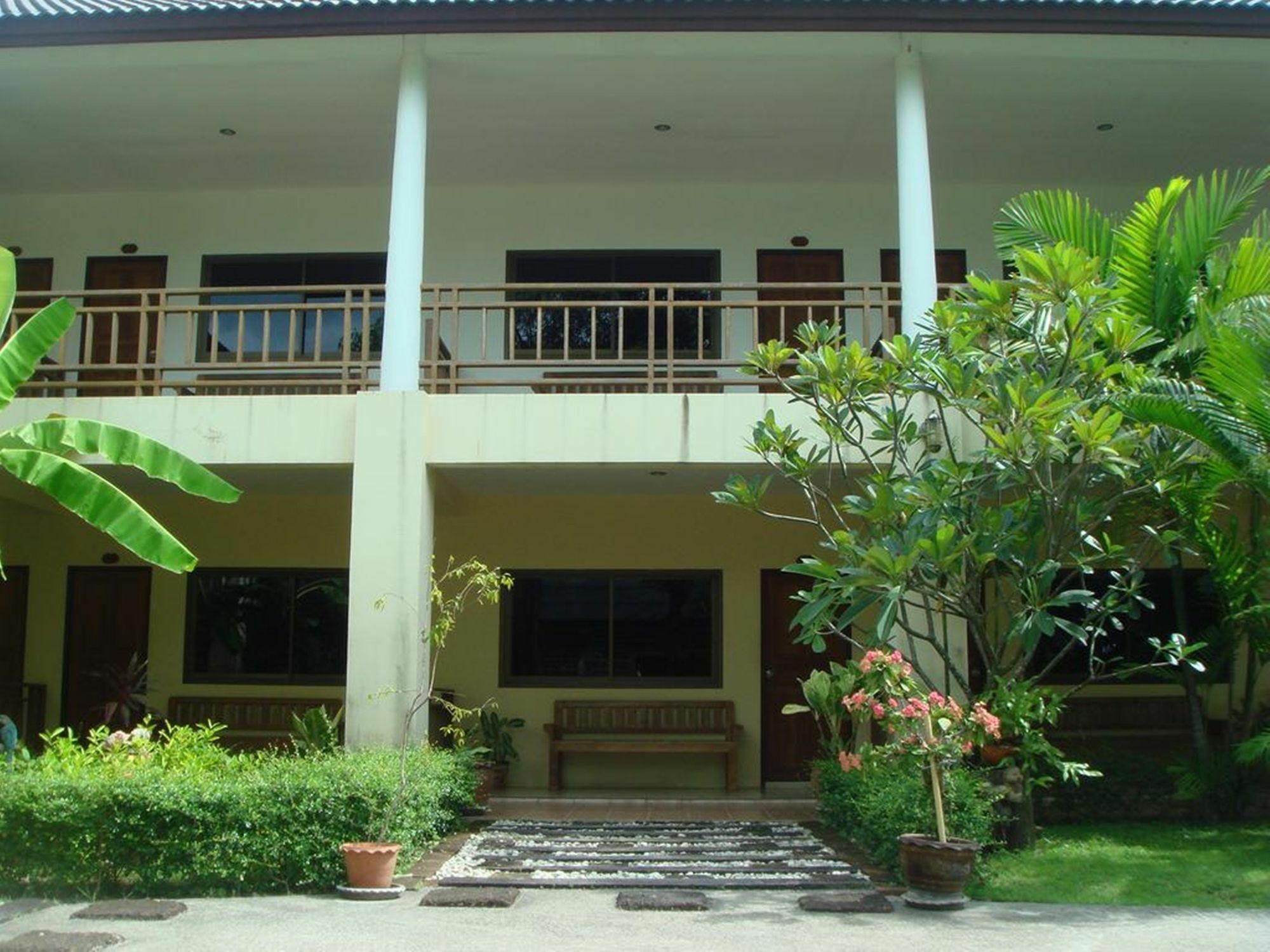 Hotel Baan Pitcha บ้านพิชชา 2*