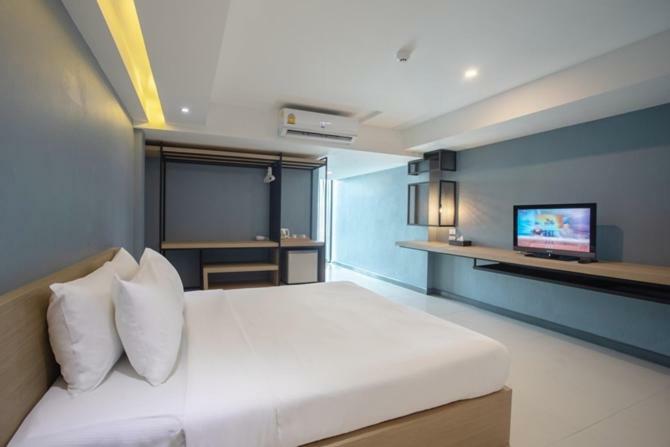 Nora Lakeview Strand von Chaweng