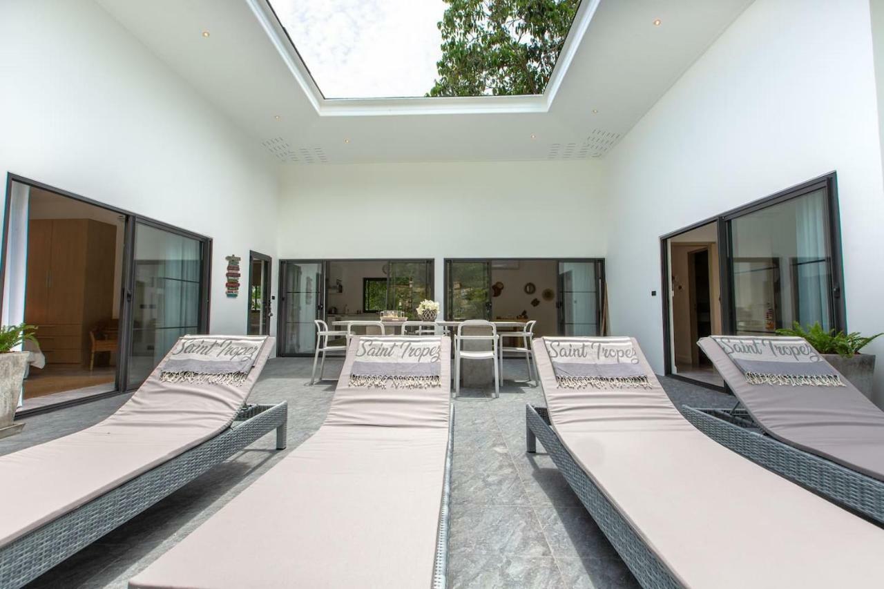 Louma 4 Bedrooms 500 M From The Beach