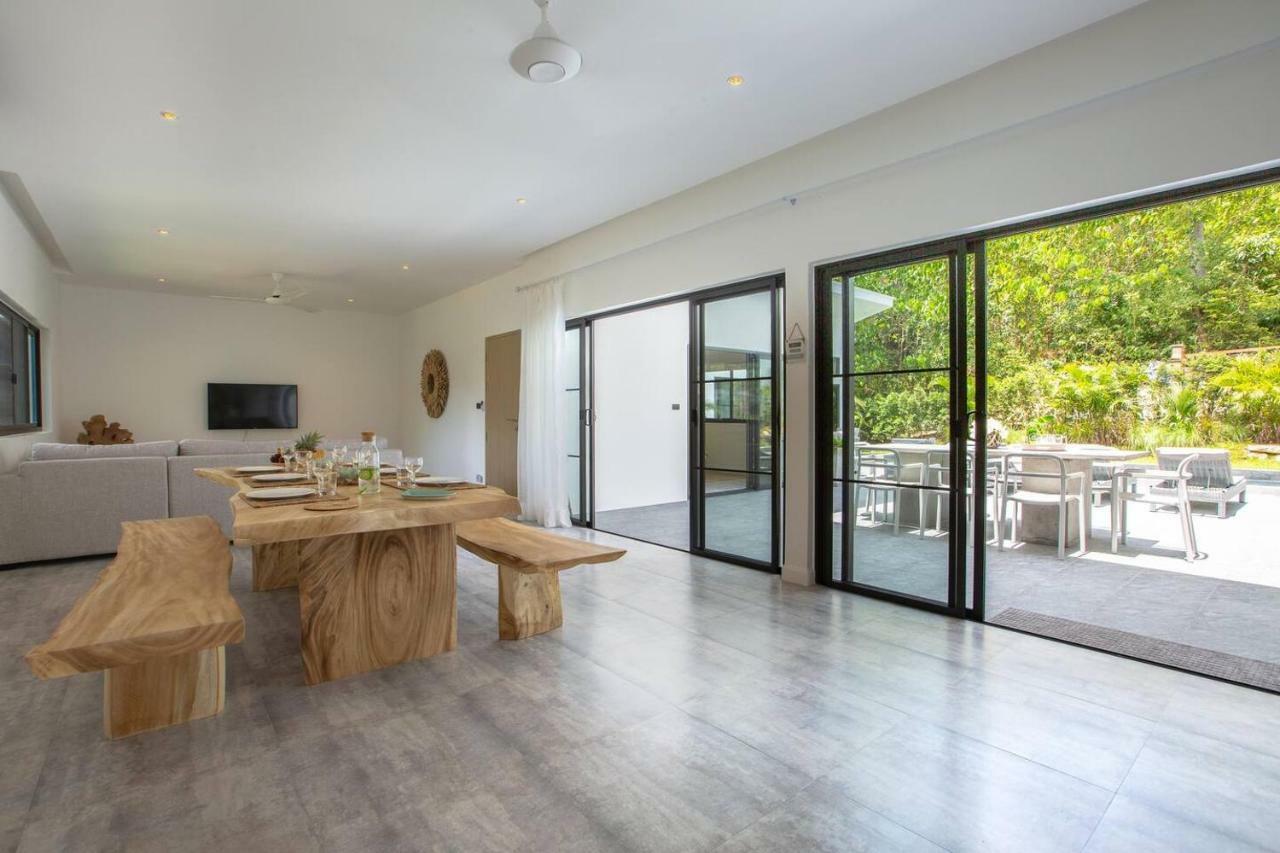 Louma 4 Bedrooms 500 M From The Beach Pousada