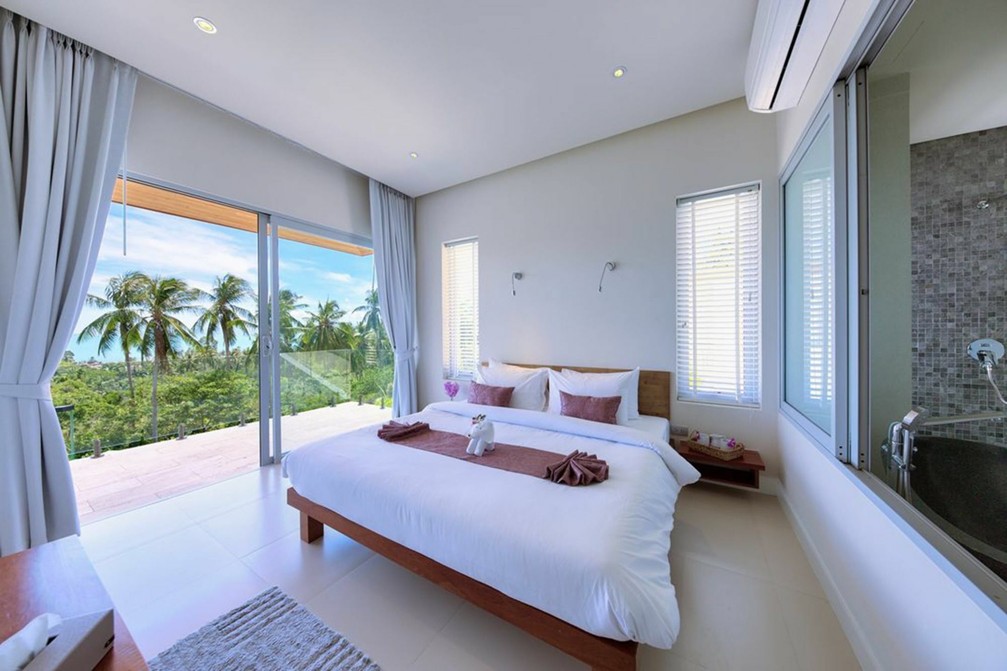 3 Bedroom Luxury Seaview Bang Po-zoe Villa *