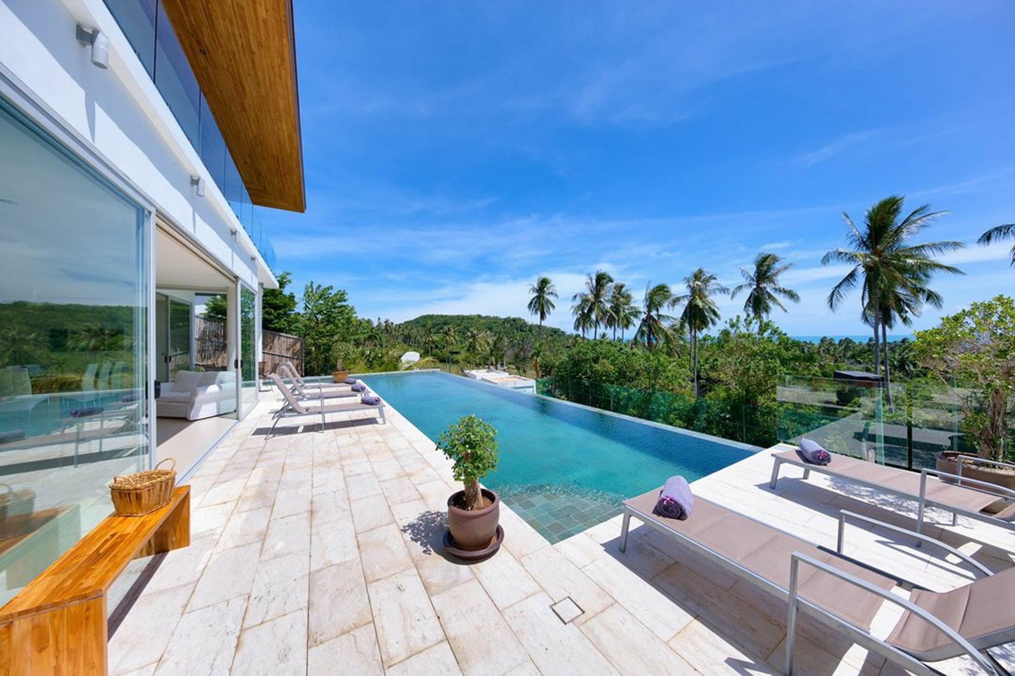 3 Bedroom Luxury Seaview Bang Po-zoe Villa *