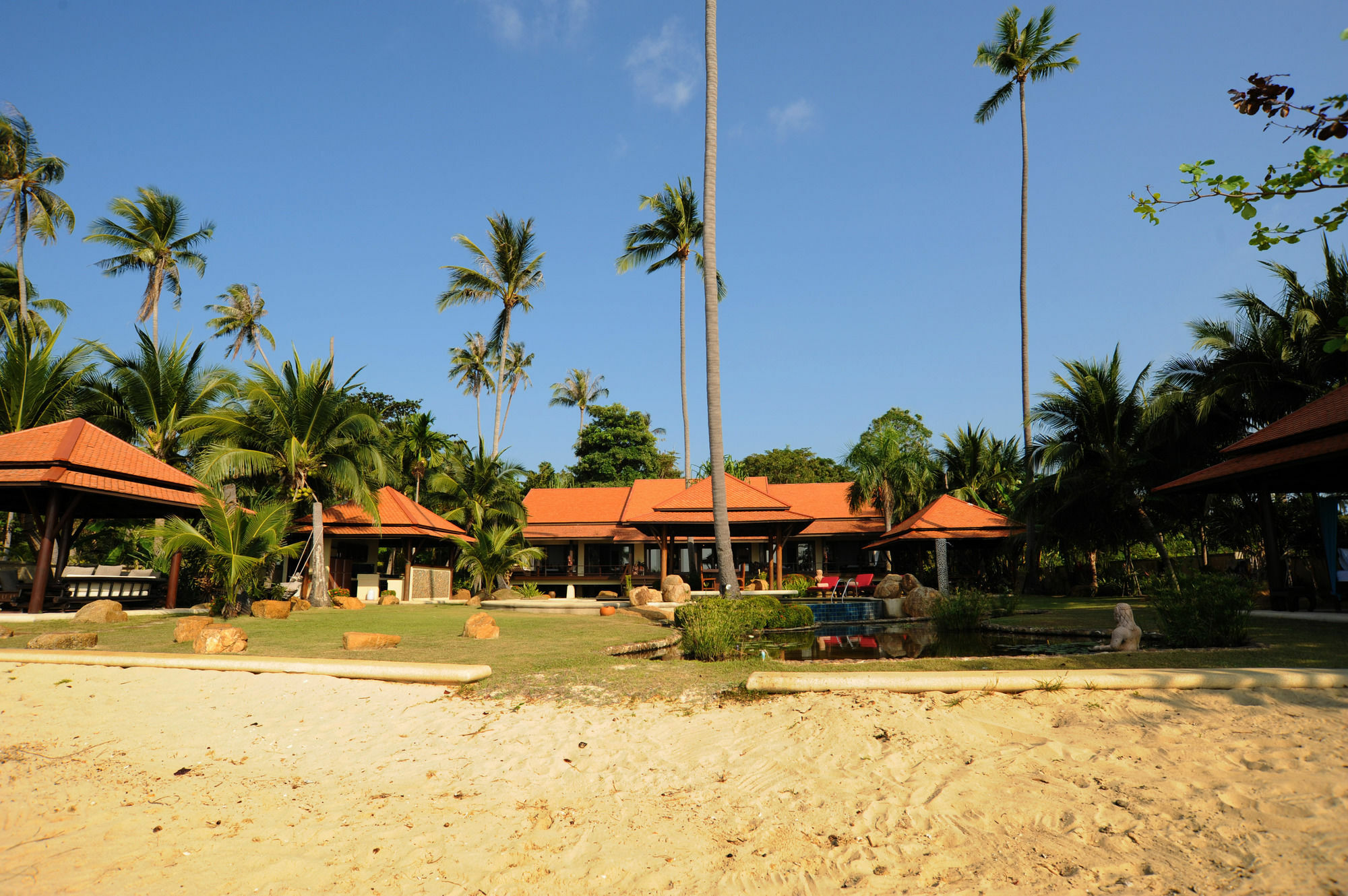 All Inclusive 4 Bedroom Beach Front Bophut