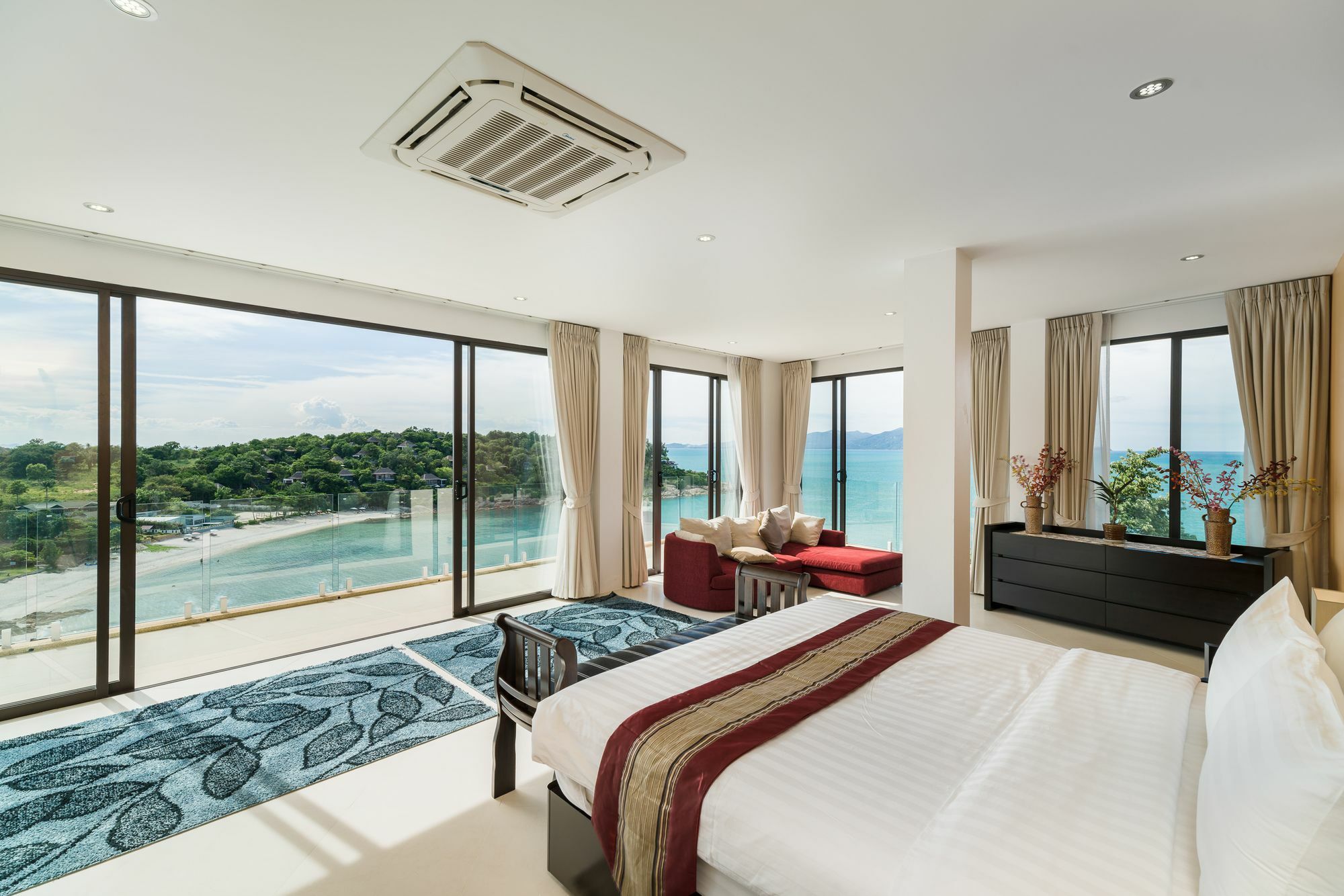Villa Tasanee