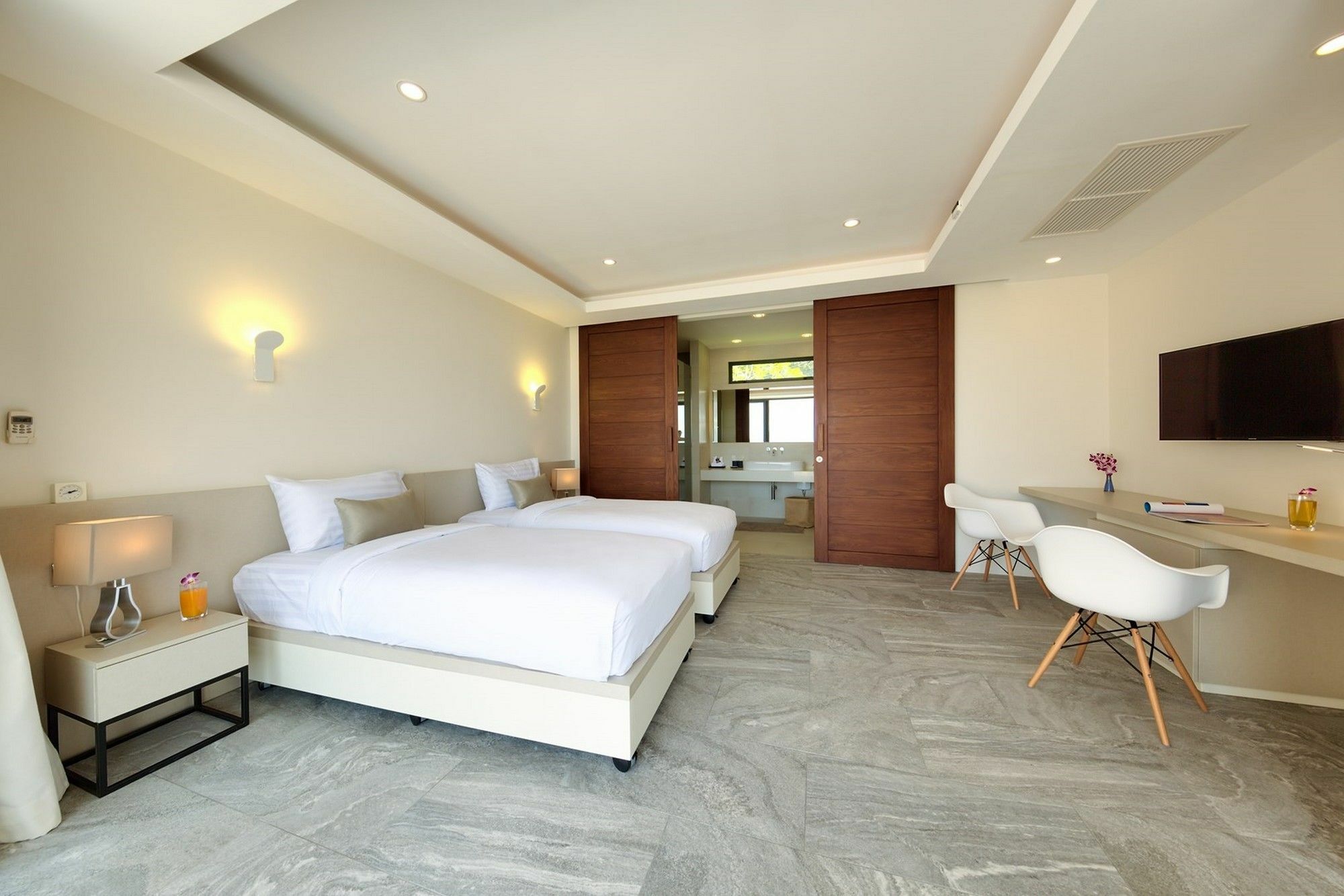 Nojoom Hills - Sea View 6 Bedroom *
