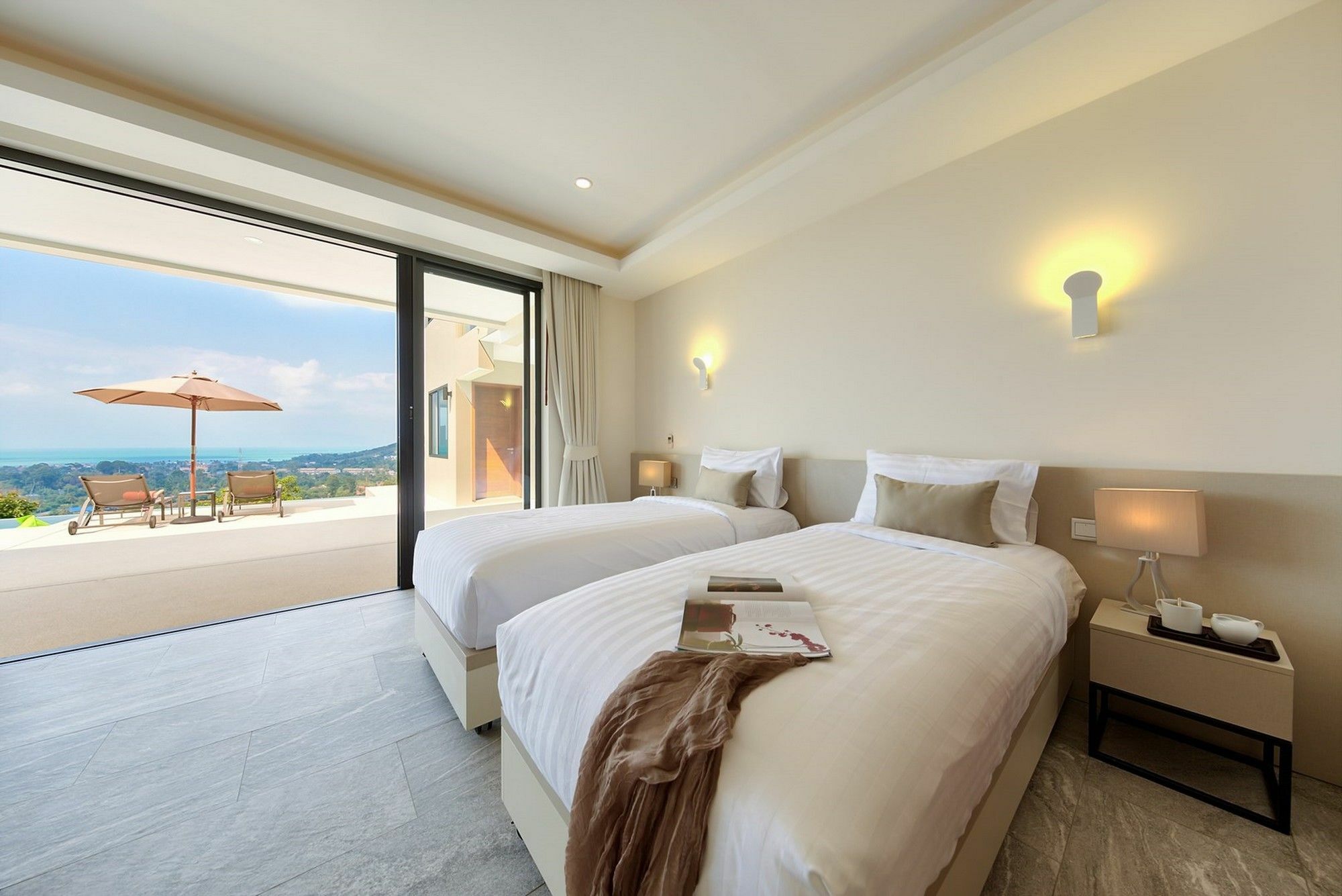 Nojoom Hills - Sea View 6 Bedroom