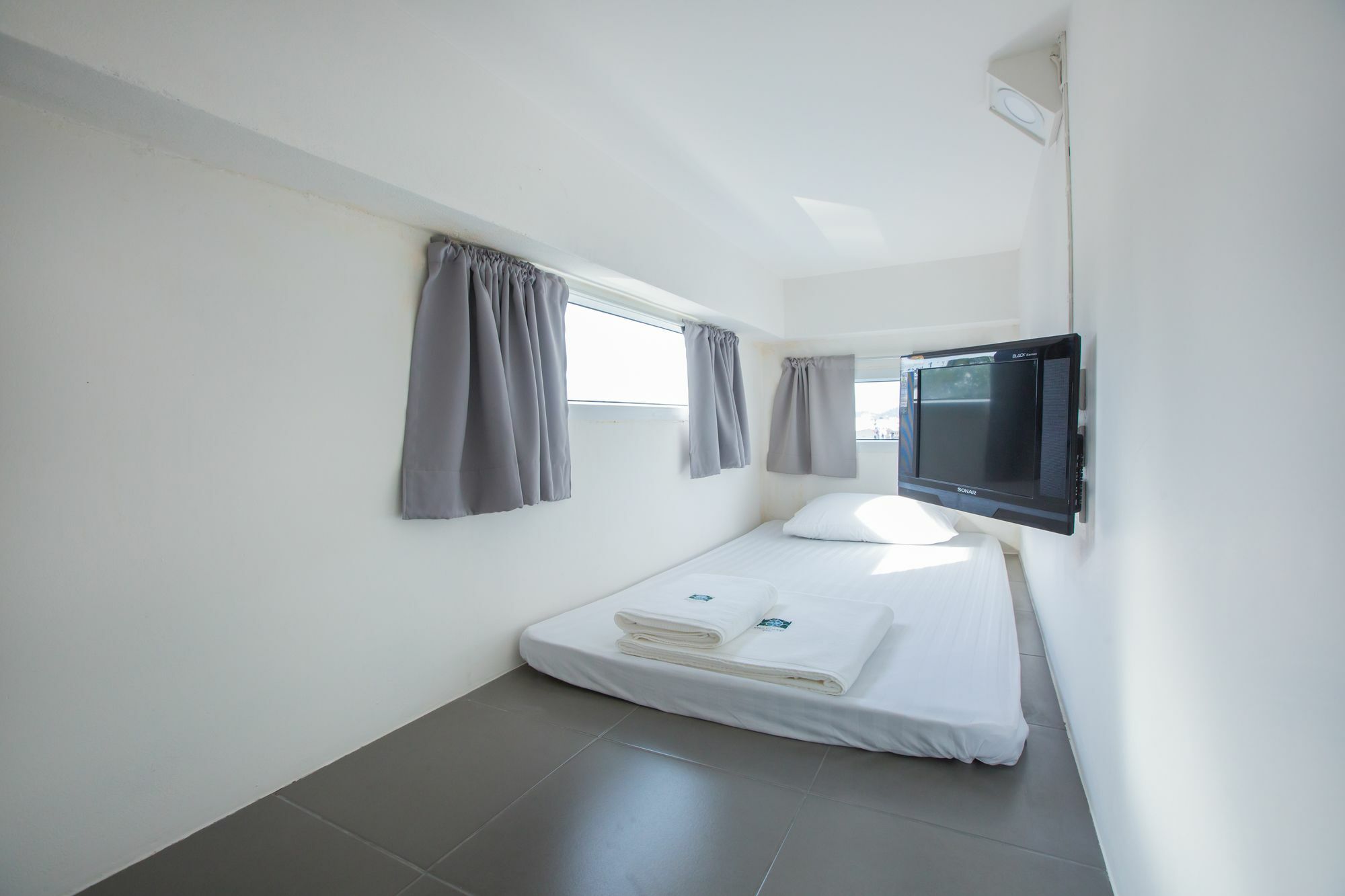 P168 Samui Hostel