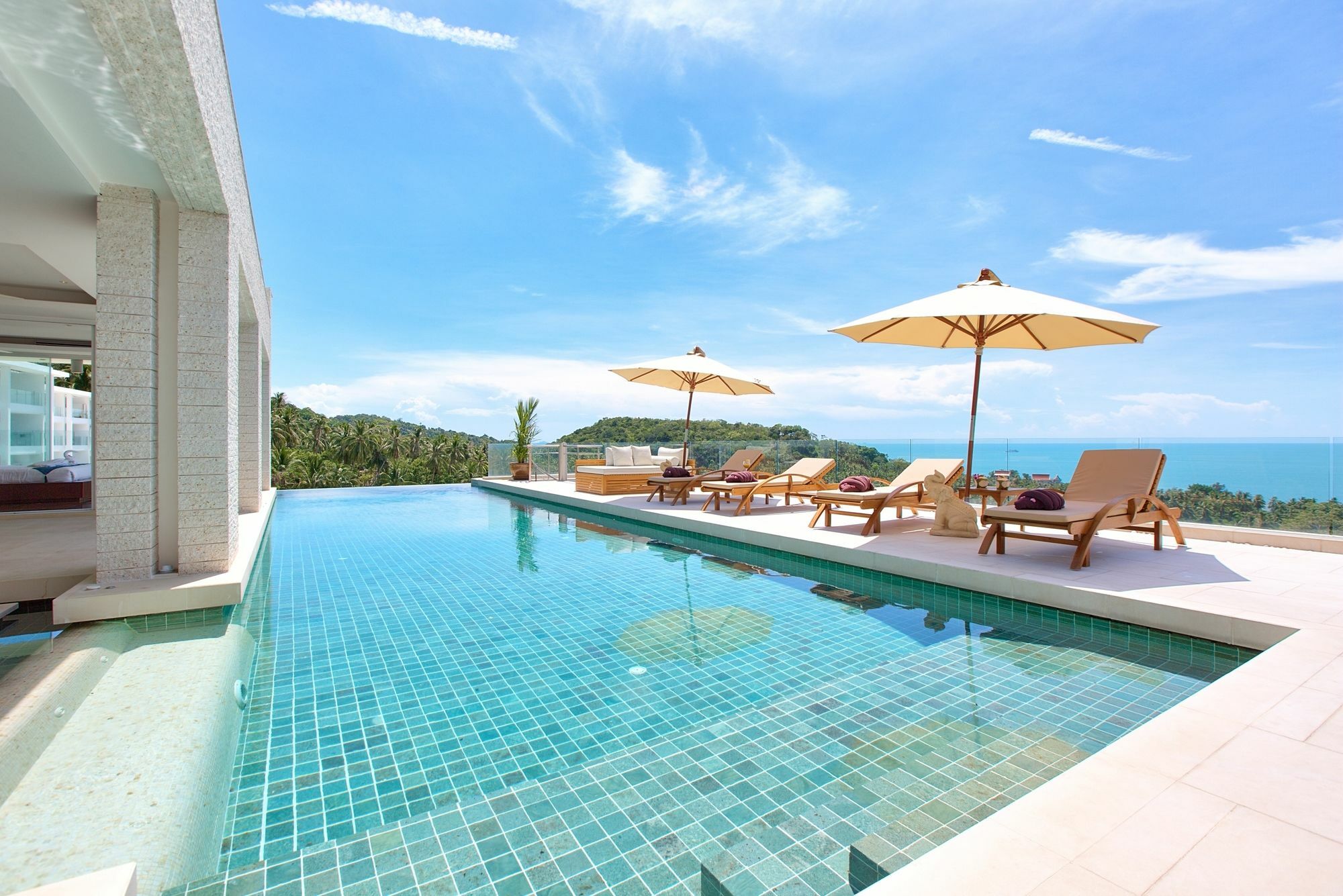 White Tiger - Contemporary Sea View Villa Mae Nam