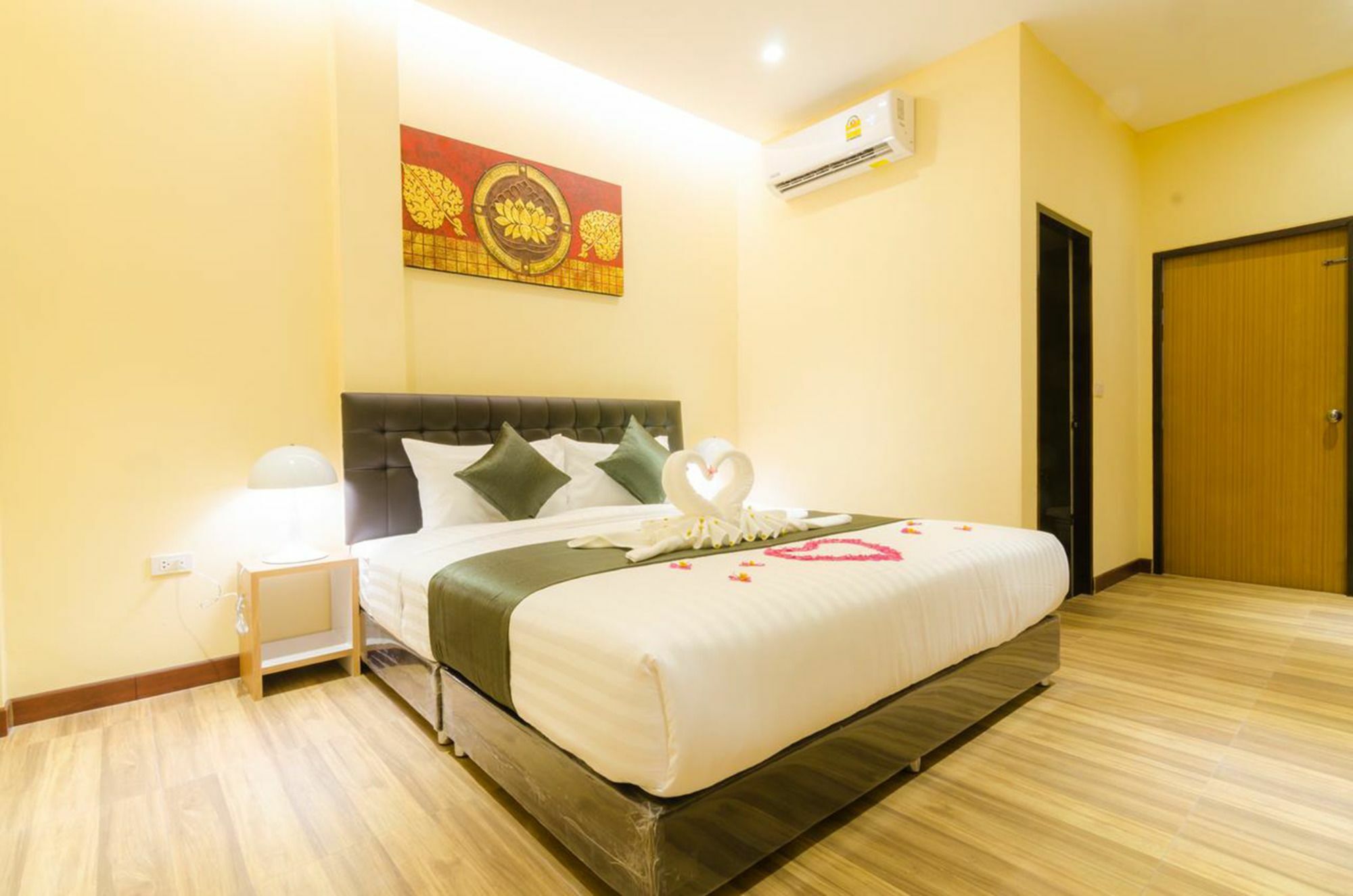My Living Place Aparthotel