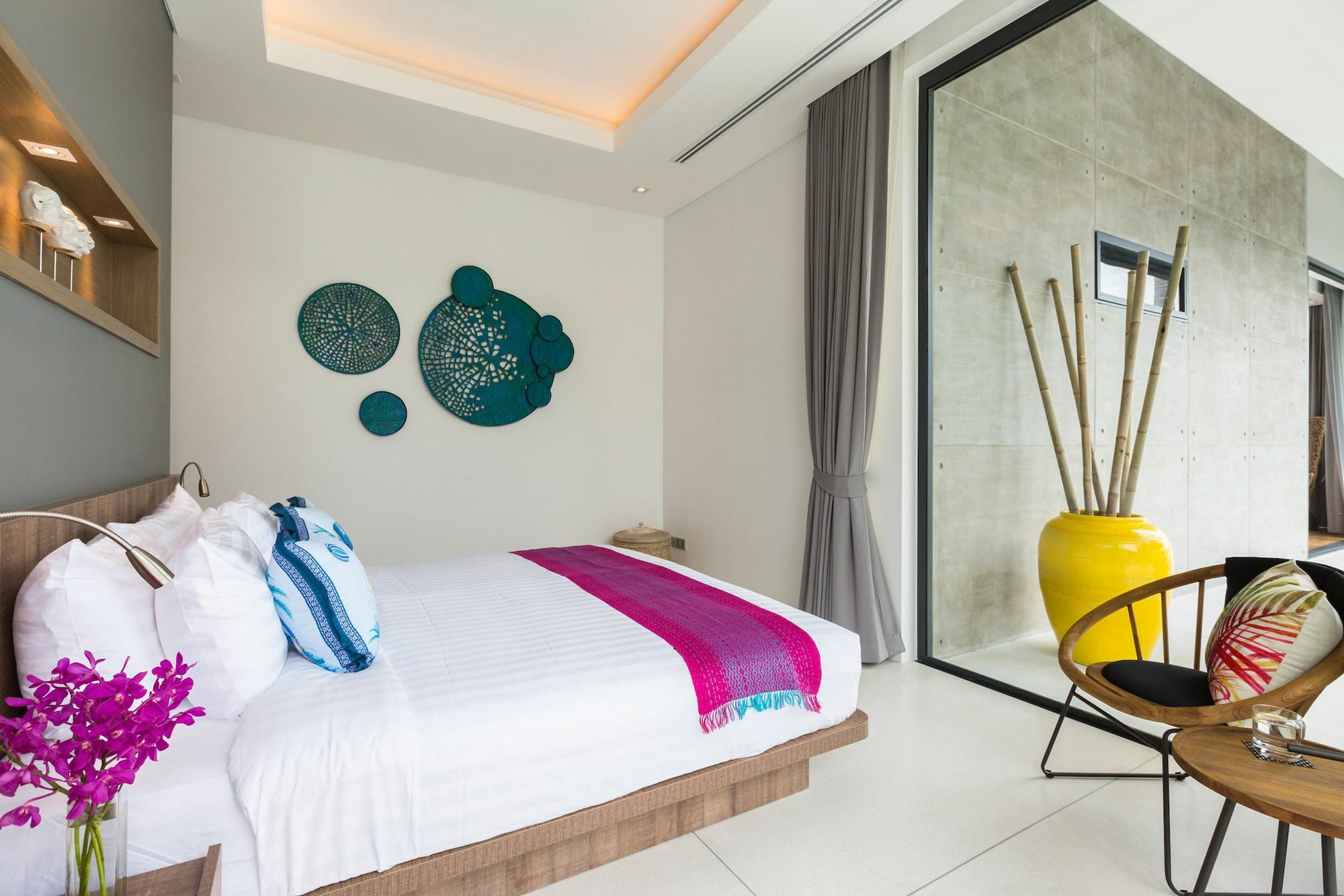 Elegant Anar 5 Bed Luxury Beachfront Near Four Seasons *