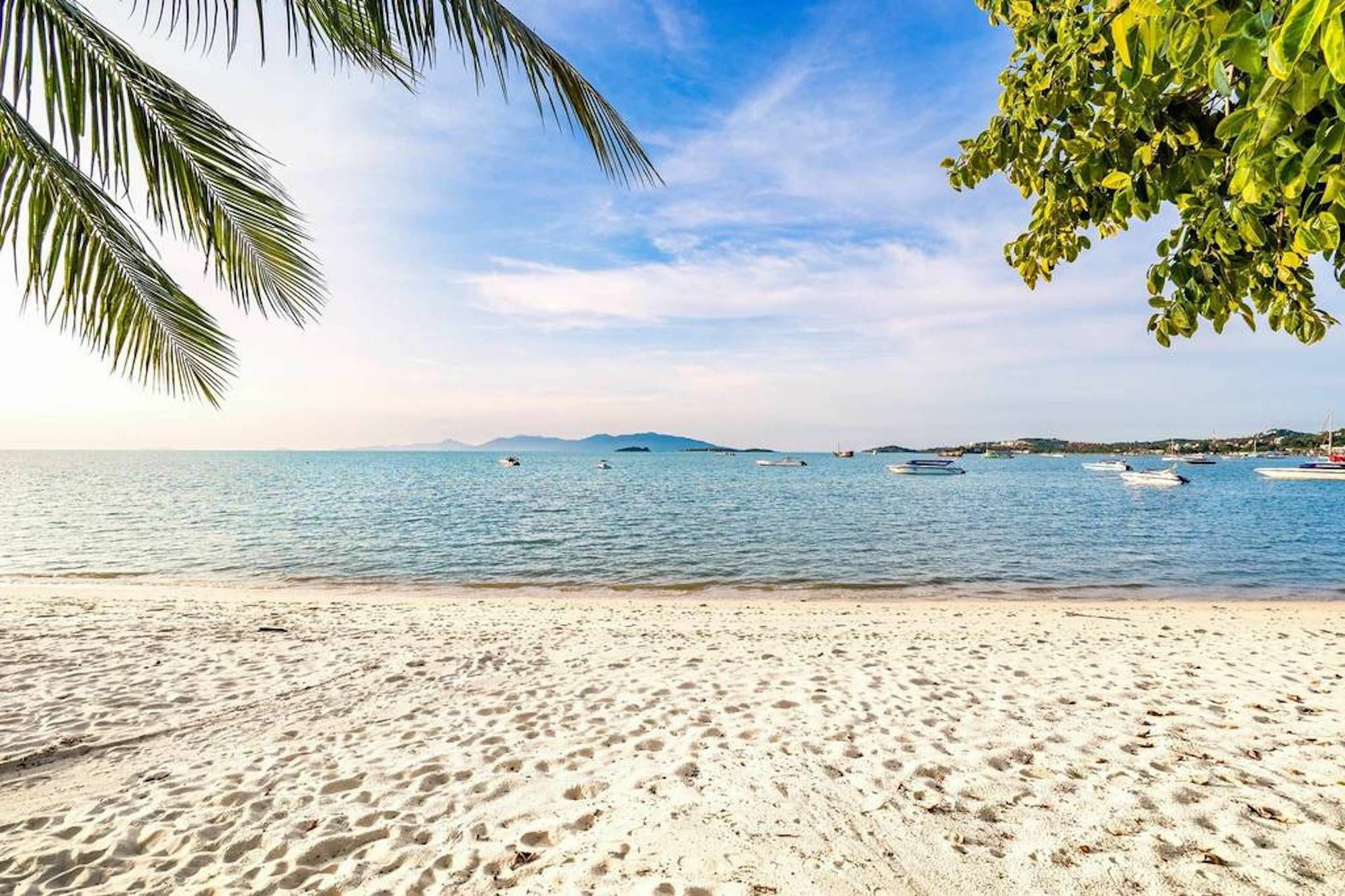 1 Bedroom Front - On Beautiful Bangrak Pousada *