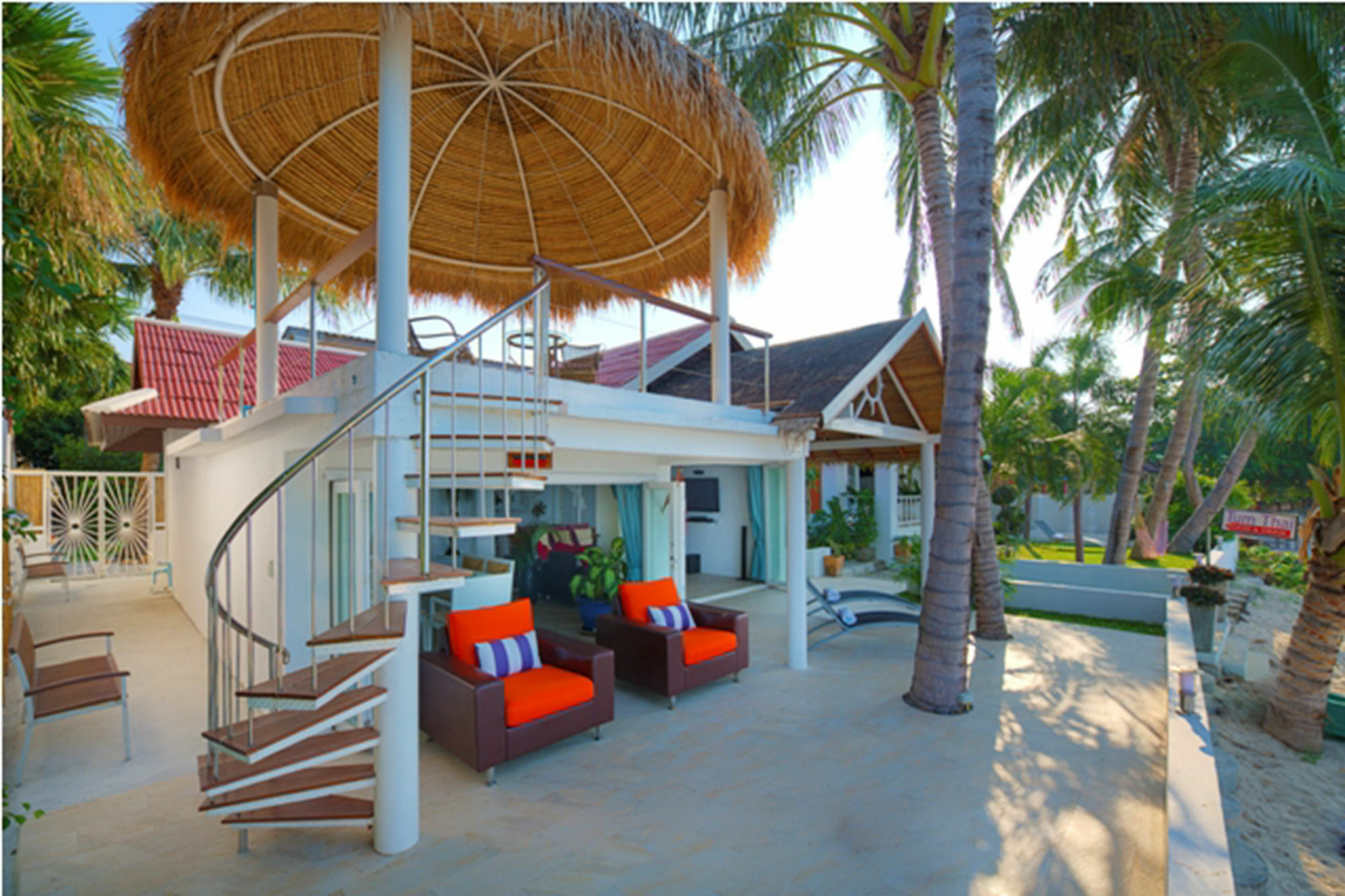 1 Bedroom Front - On Beautiful Bangrak
