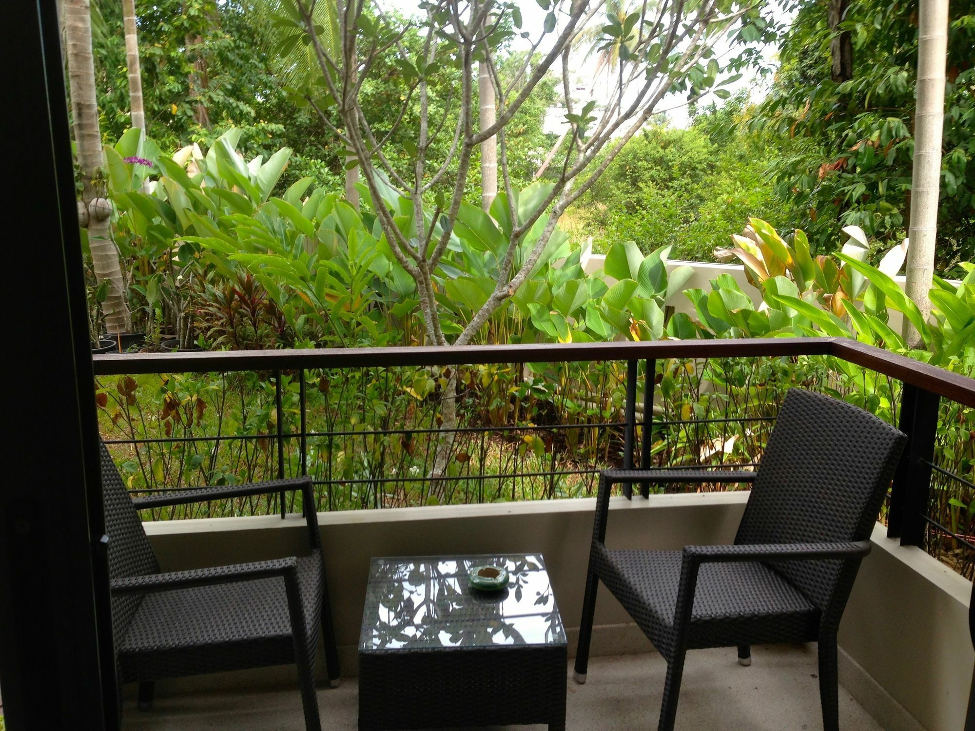 Tse By Samui Emerald