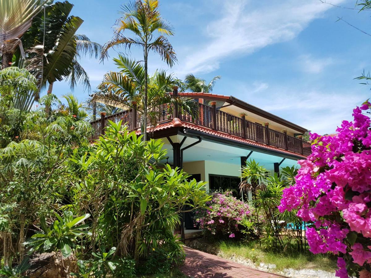 Fleur At Beachfront With Private Pool And 20m To Beach Pousada *
