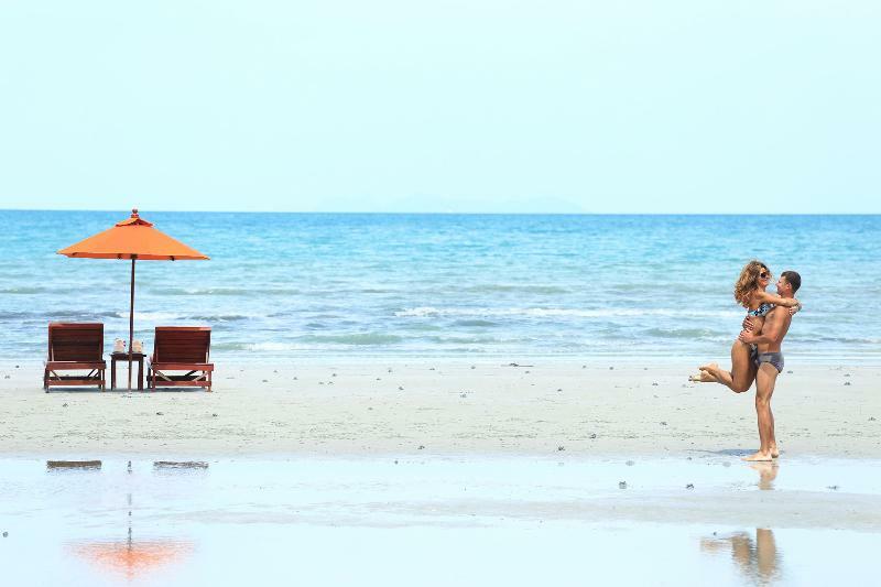 Viva Vacation Lipa Noi