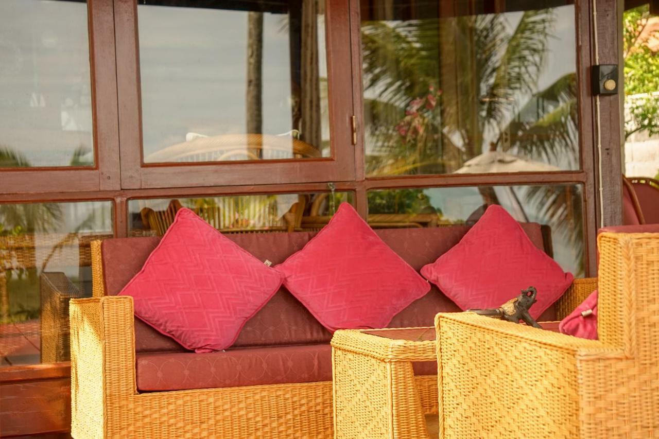 The Natives Samui