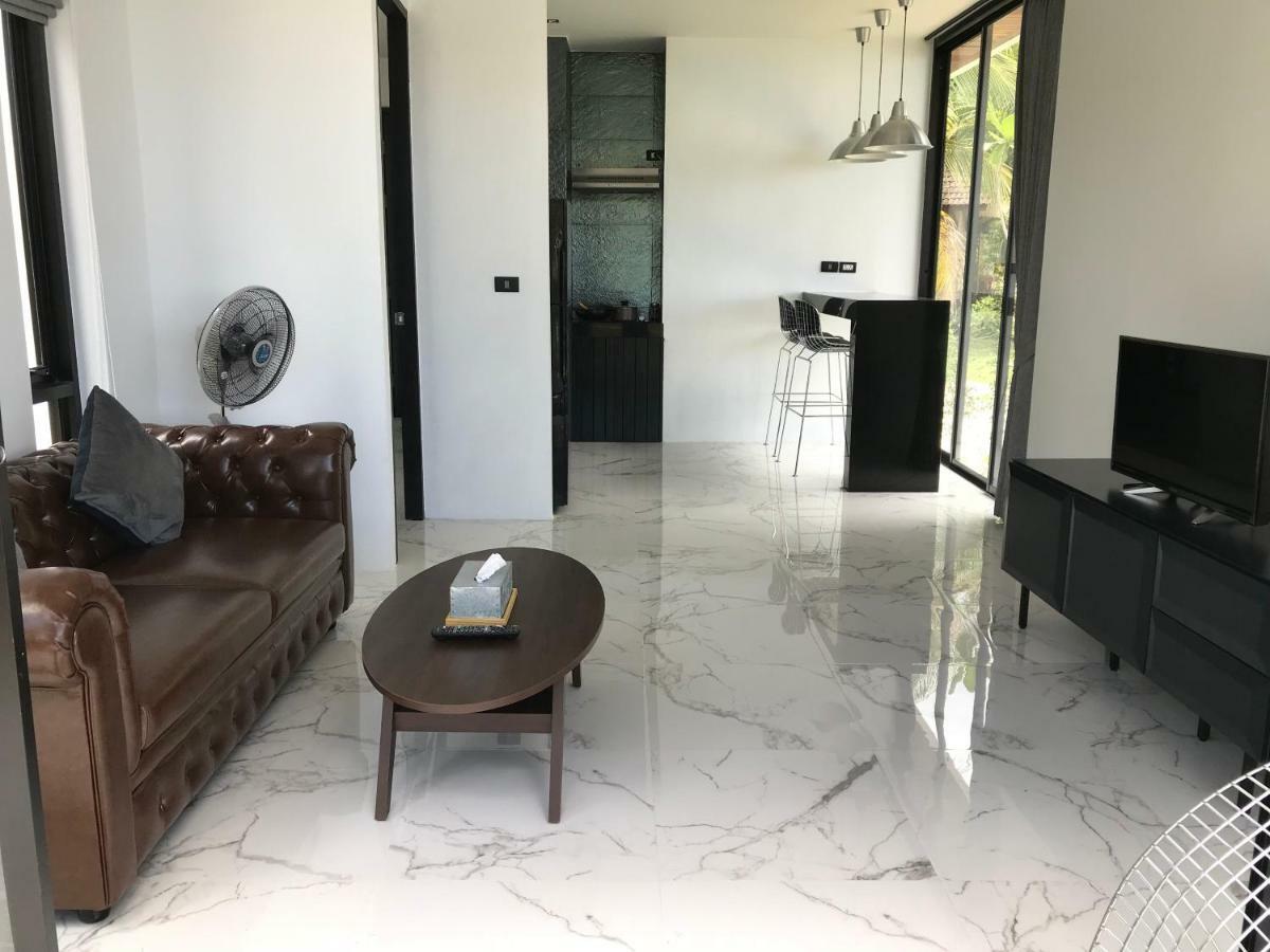 Lennon Maison Pousada