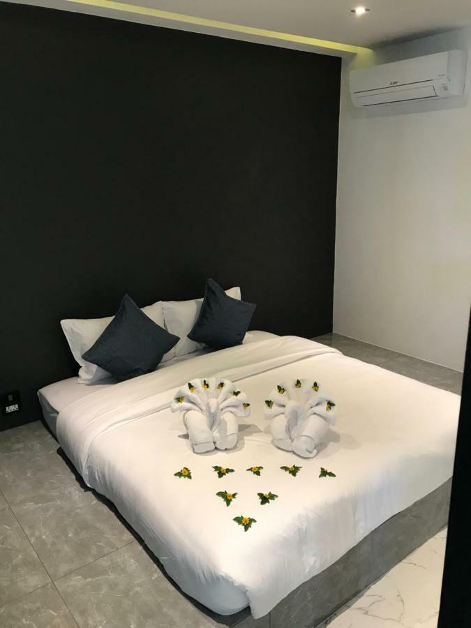 Lennon Maison Pousada