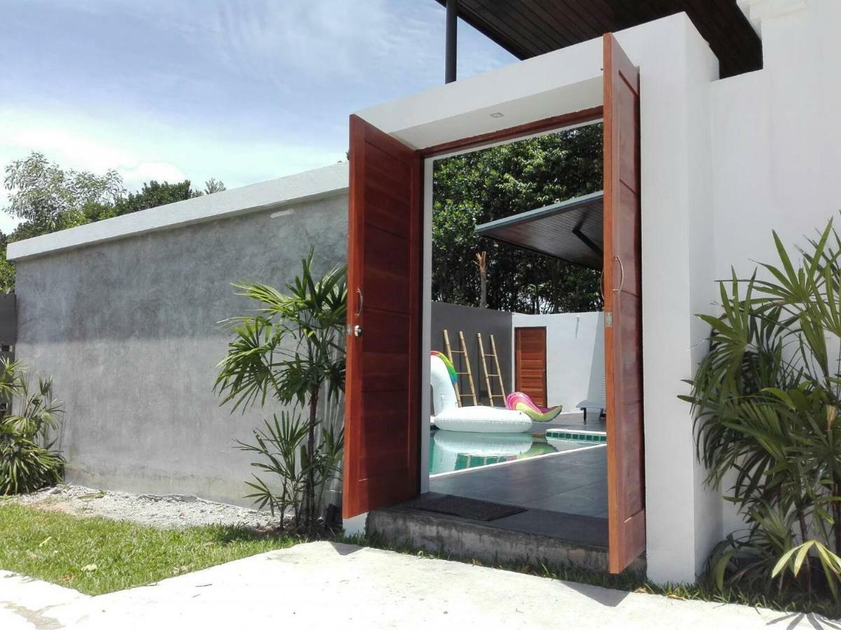 Villa House *