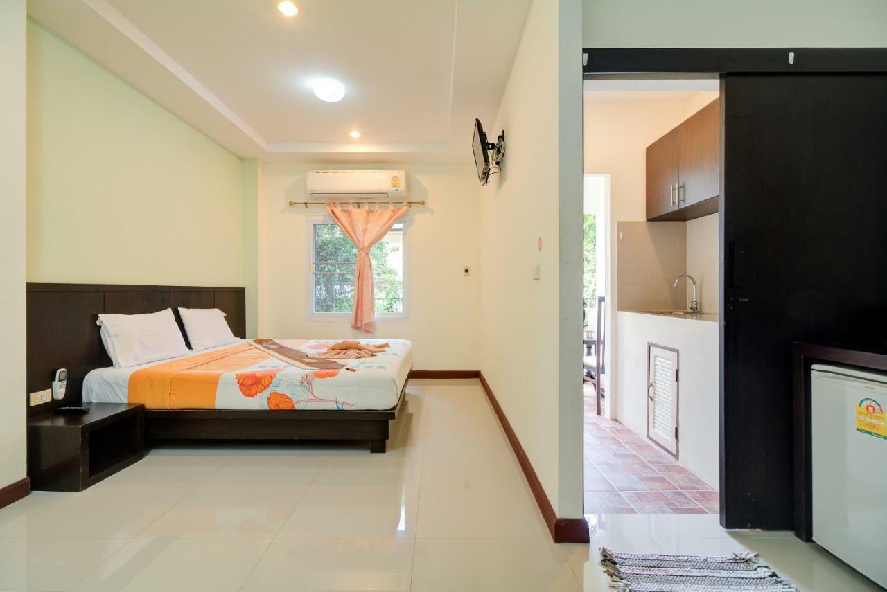 Chom Samui Place