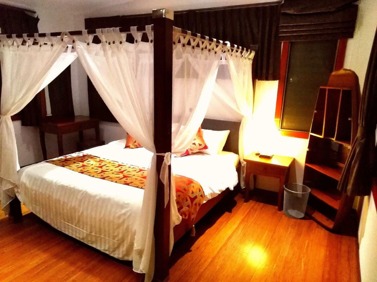 Stunning With Ocean Views And Free Car Villa *