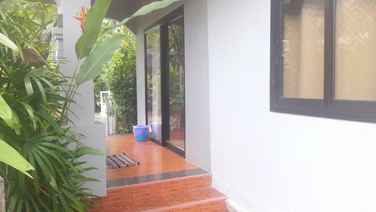 Honchana House *