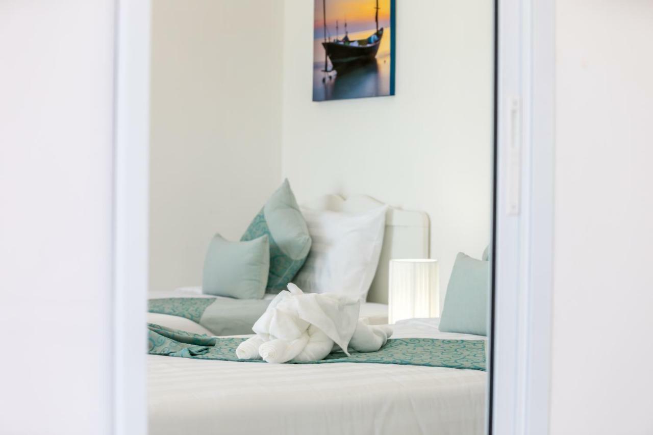 Fairyland - 3 Bedroom Sea Views & Private Pool A10