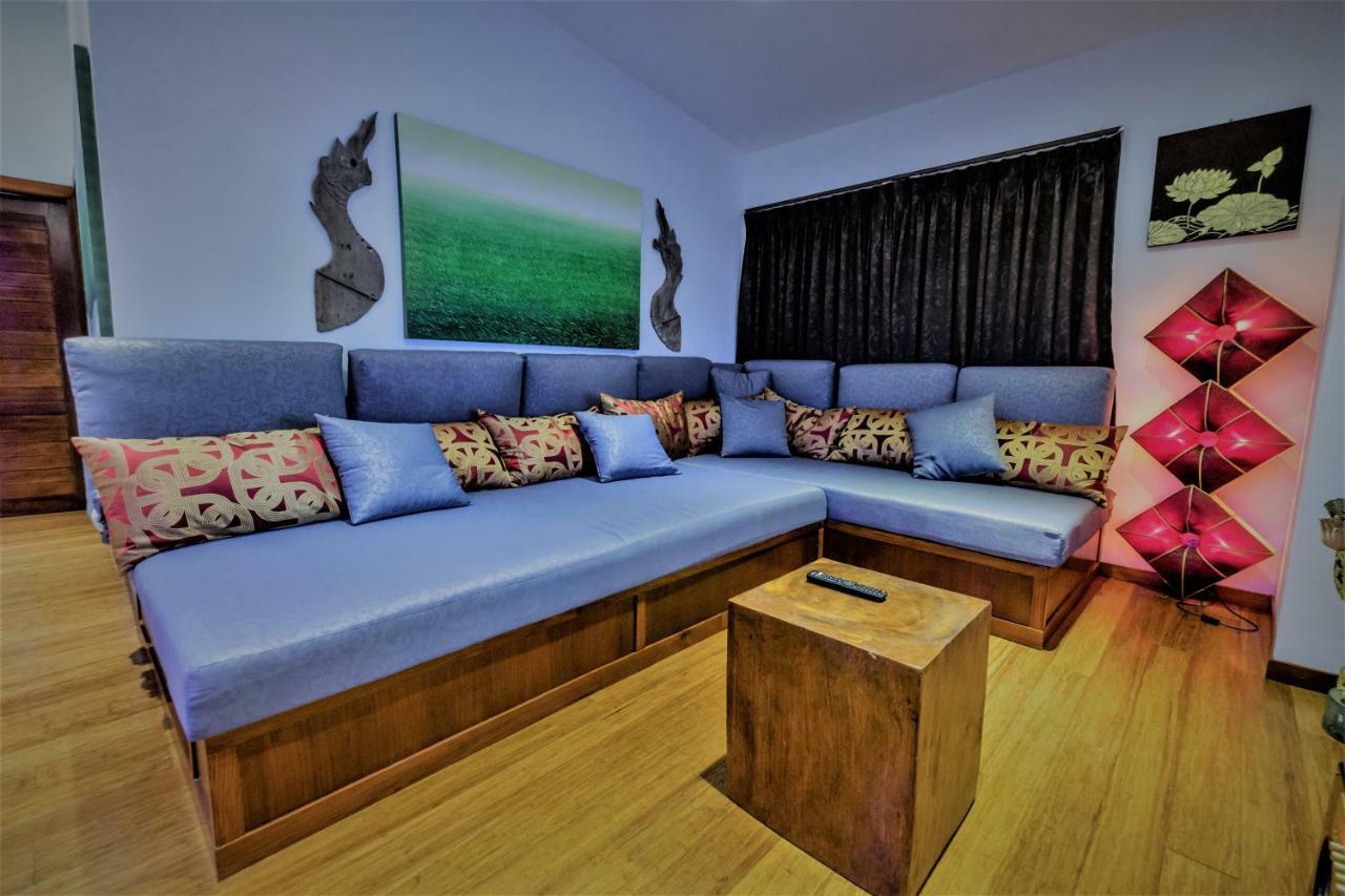 Stunning With Ocean Views And Free Car *
