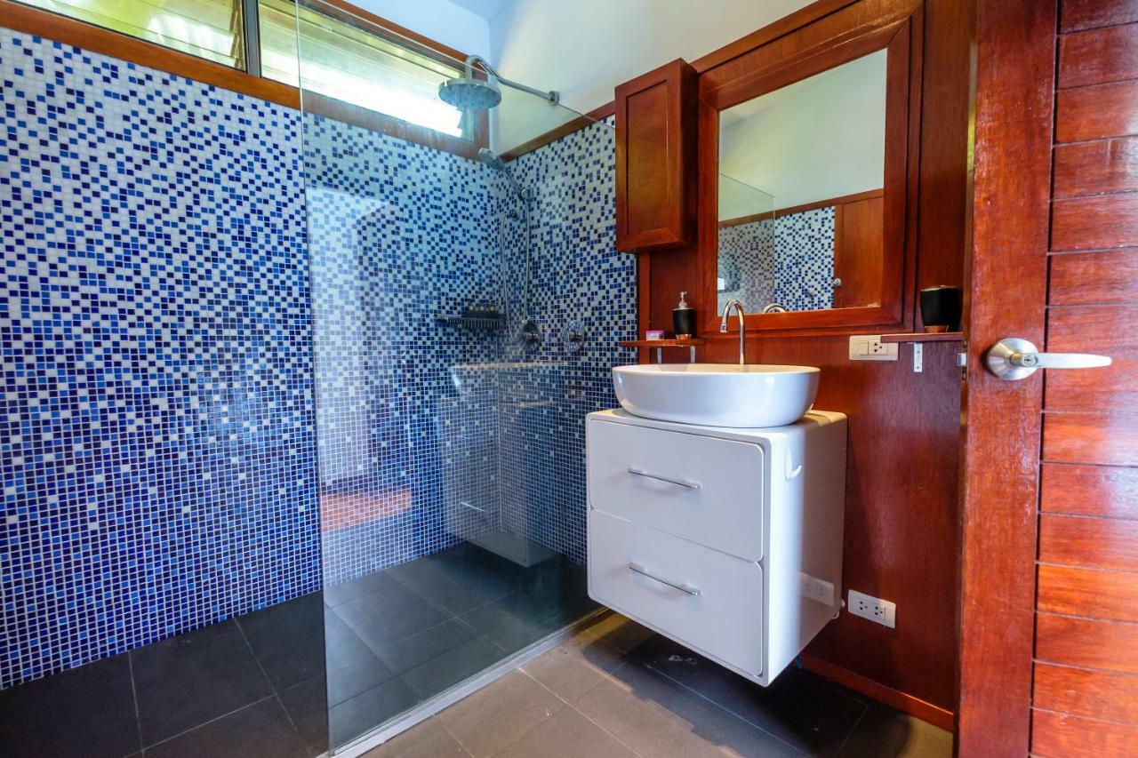 Stunning With Ocean Views And Free Car Villa *