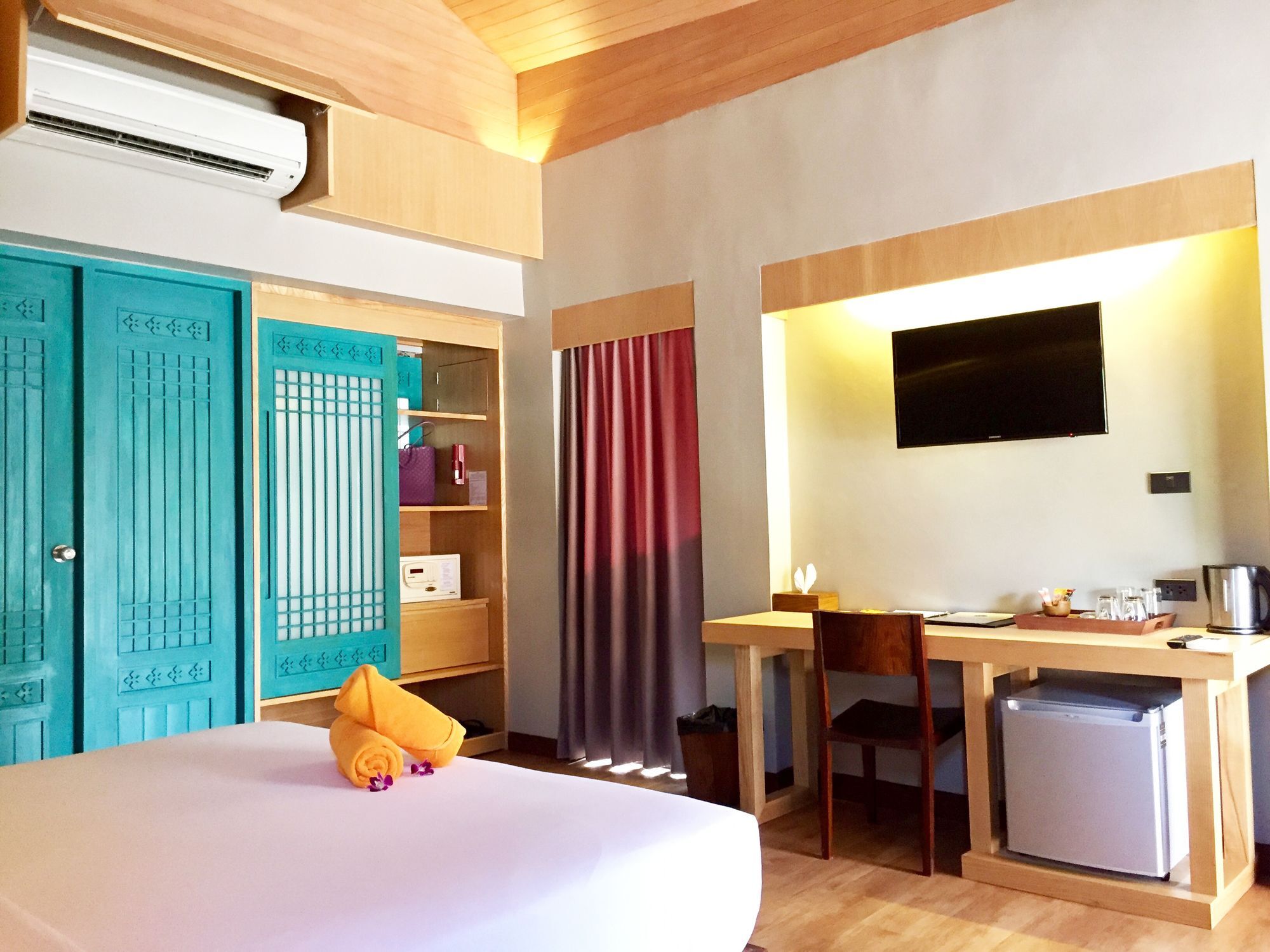 Hotel By Weekender 3*