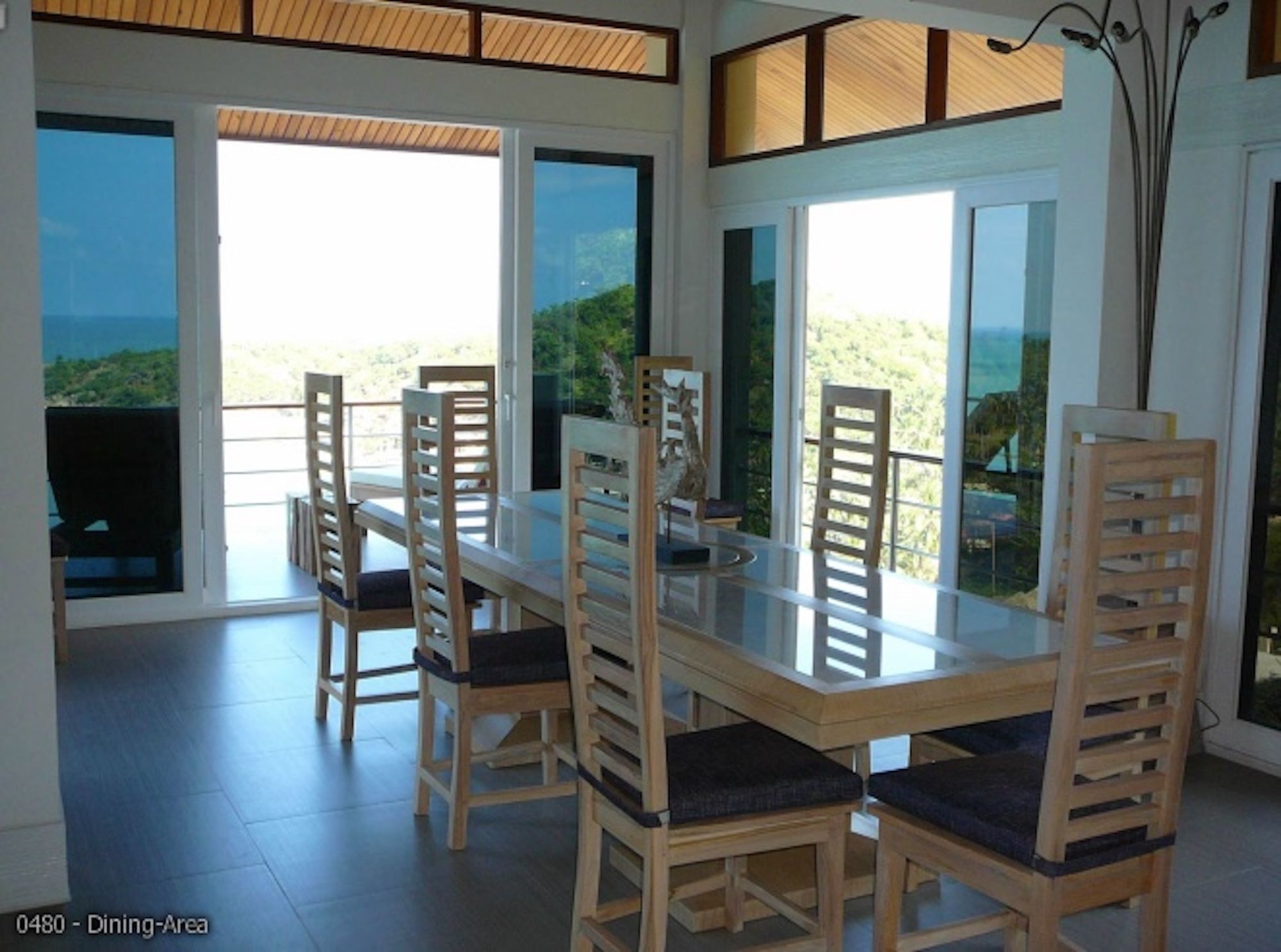 5 Bedroom Seaview Tongson Bay