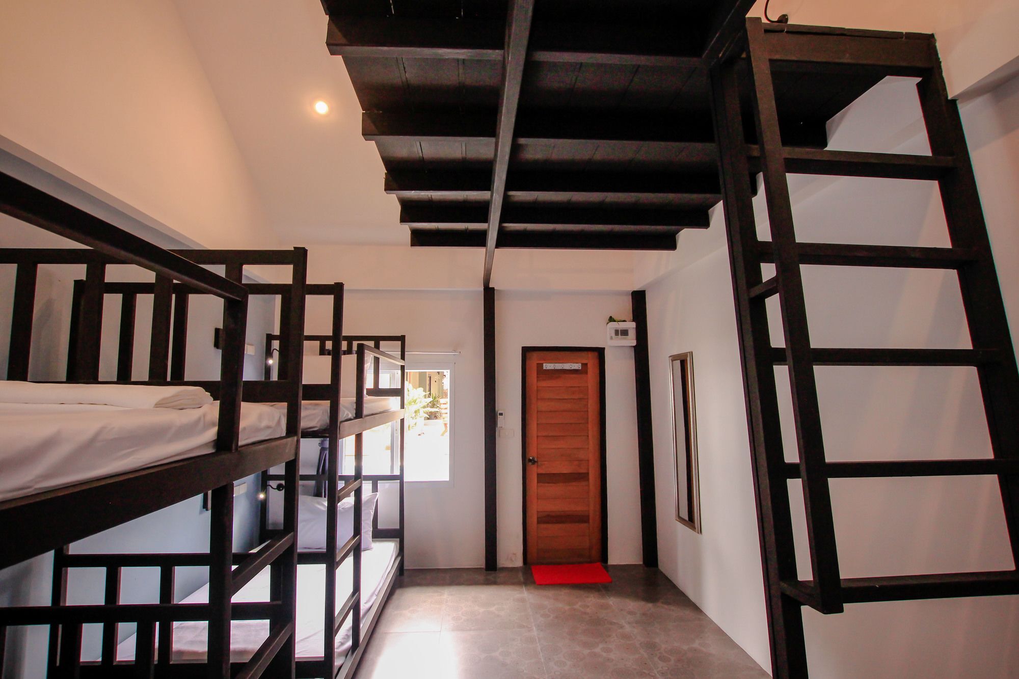 Hostel Bandon Bar & (adults Only)