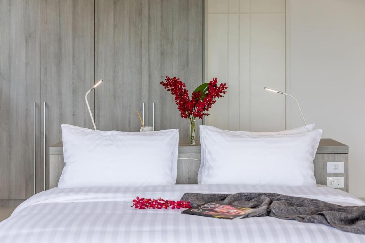 Bayside Luxury Villas: Beachfront Retreat With Sea Views Villa