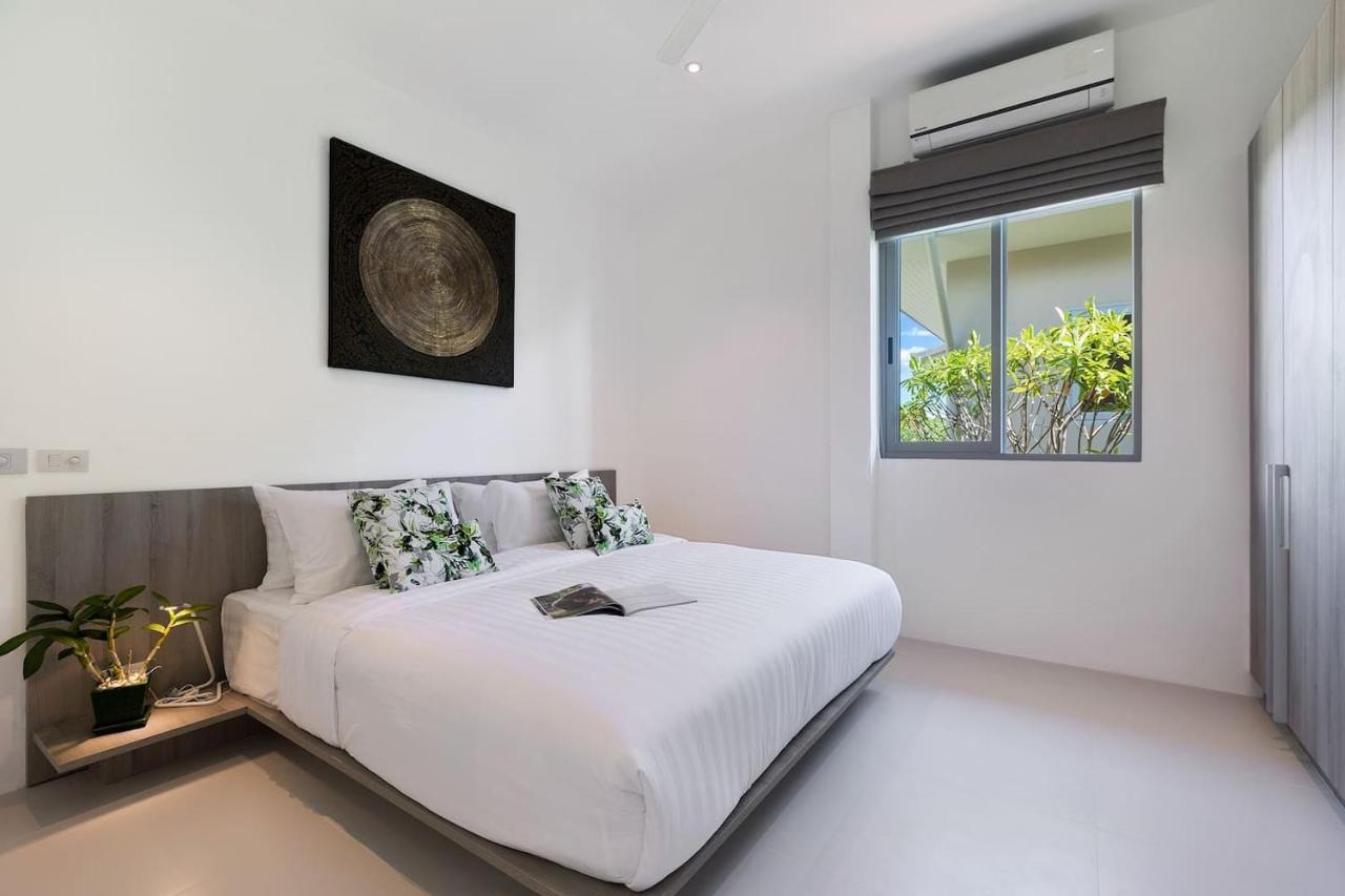 Bayside Luxury Villas: Beachfront Retreat With Sea Views Villa