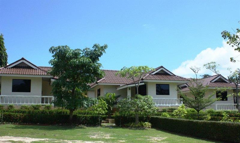 Casa de férias Baansaensook Villas
